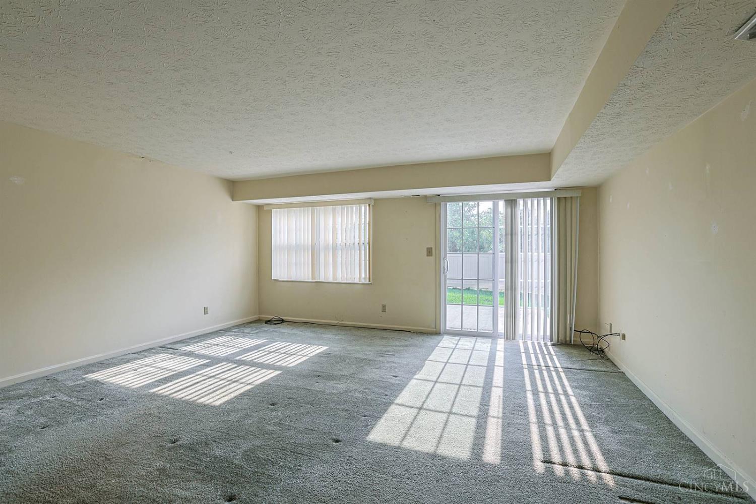 10555 Montgomery Road #35, Montgomery, OH, 45242 — photo 16