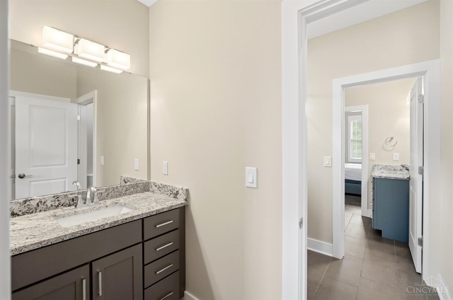8009 Bennington Drive, West Chester, OH, 45241 — photo 40