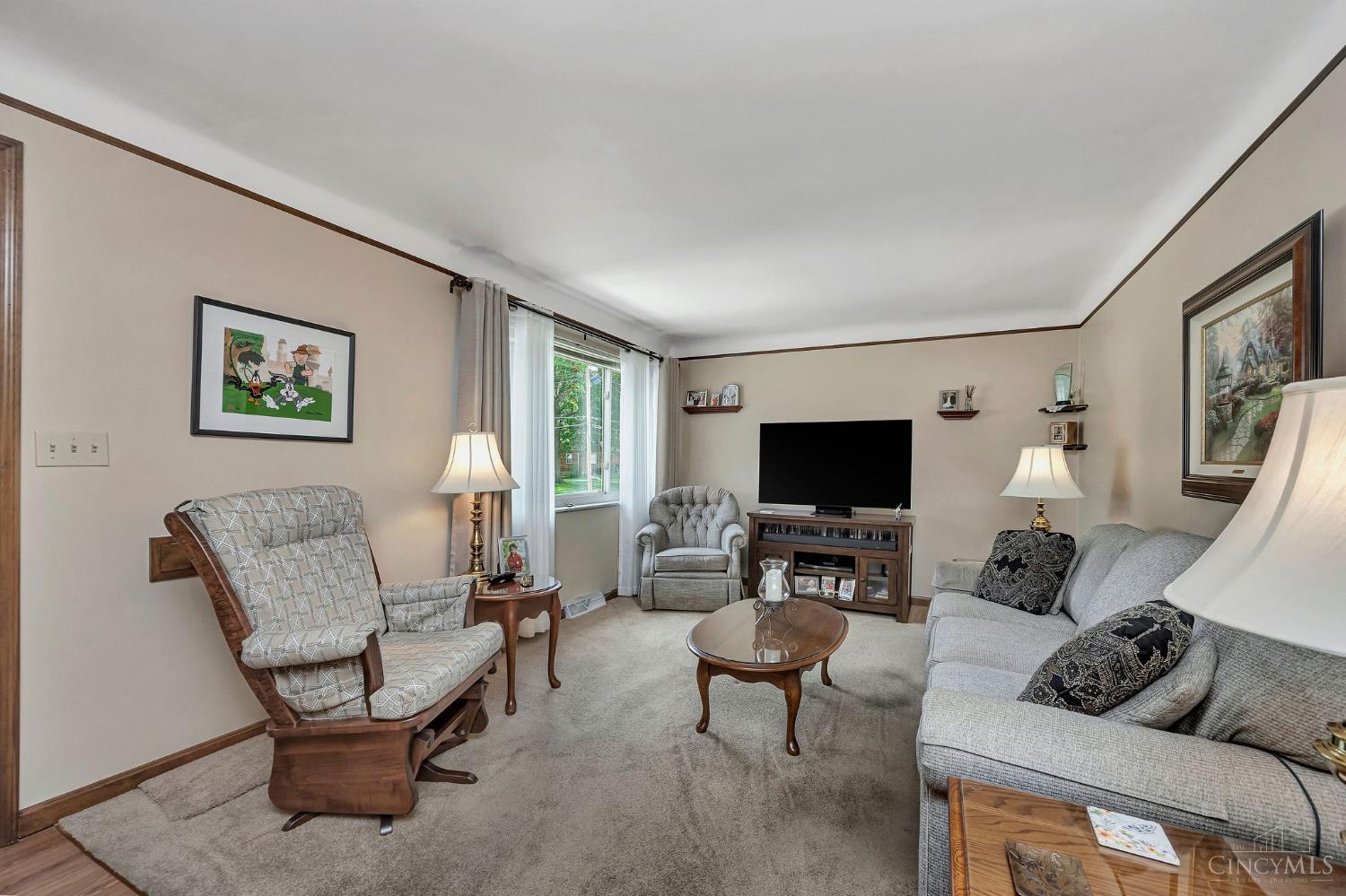 Photo 4 of Single family home for sale at 4337 St Martins Pl, Cincinnati, OH 45211 | MLS# 1889927 | Listing updated on 2026-09-17