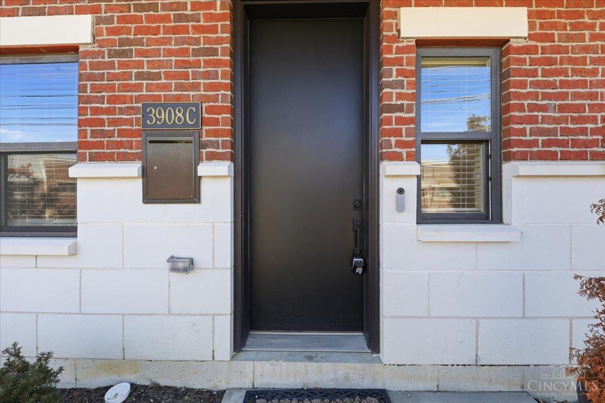 2nd image of 3908 Edwards Rd #C, Cincinnati, OH 45209 | MLS# 1890006