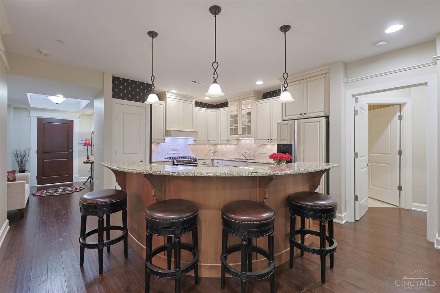 3942 Miami Road #203, Mariemont, OH, 45227 — photo 17