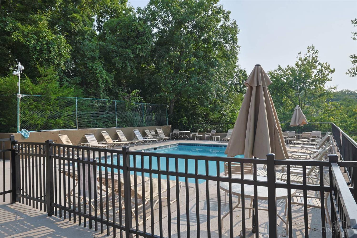 10555 Montgomery Road #35, Montgomery, OH, 45242 — photo 27