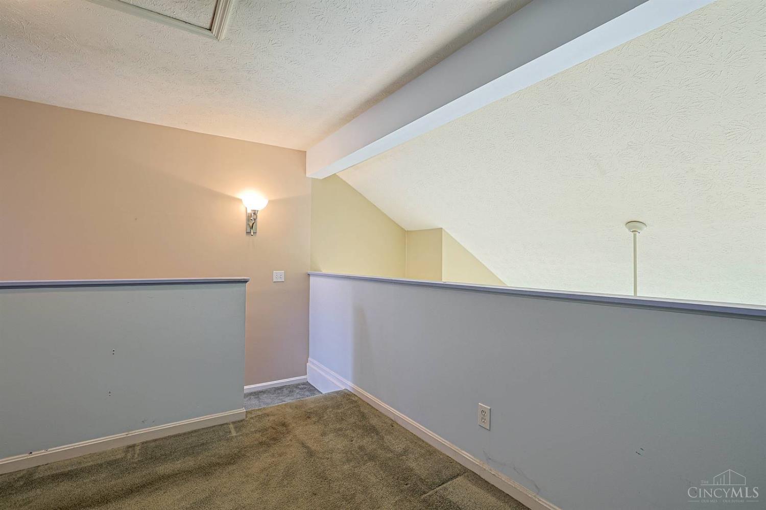 10555 Montgomery Road #35, Montgomery, OH, 45242 — photo 14