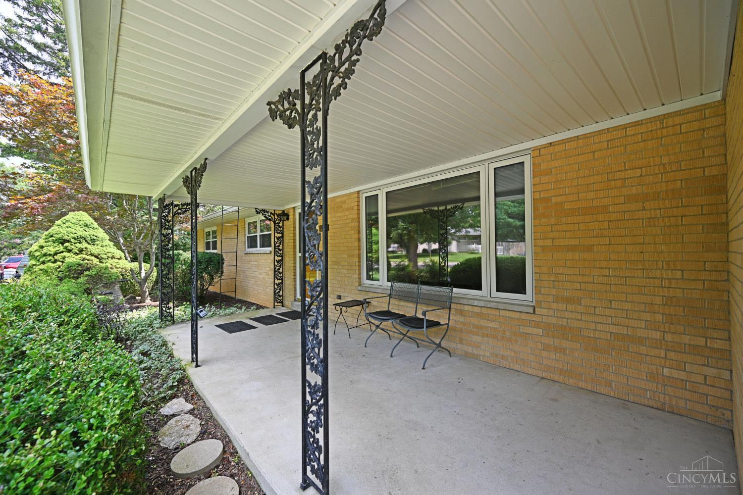 Photo 3 of Sale Pending at 411 Pamela Dr, Oxford, OH 45056 | MLS# 1889863 | Listing updated on 2026-09-19