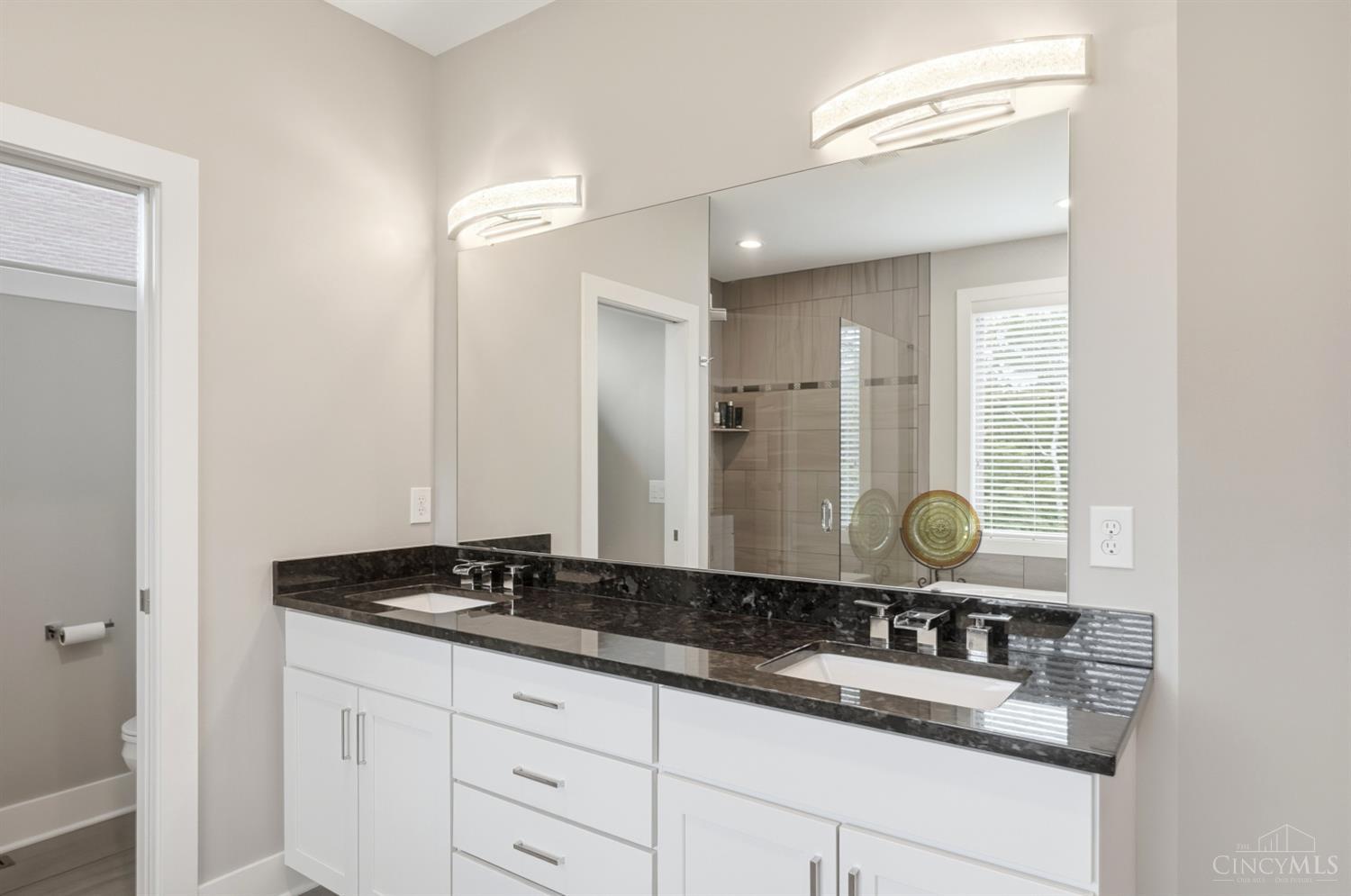 8009 Bennington Drive, West Chester, OH, 45241 — photo 32