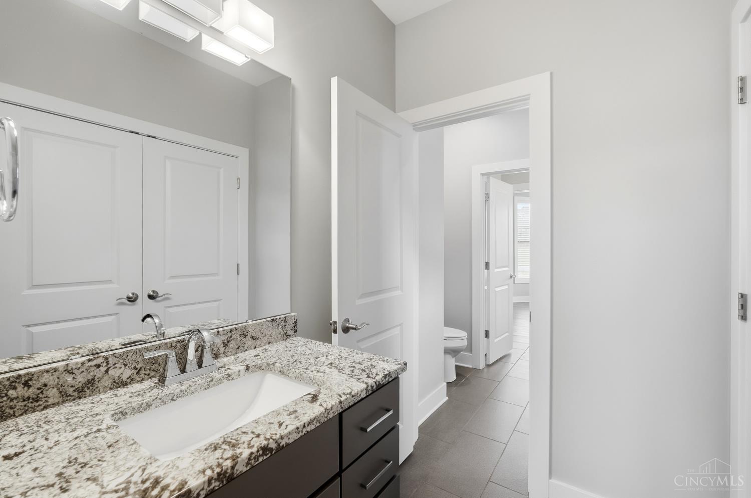 8009 Bennington Drive, West Chester, OH, 45241 — photo 38