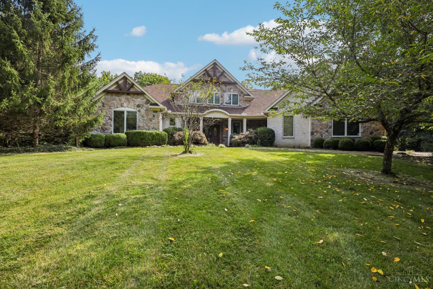 1st image of 1100 Bridle Ridge Ln, New Richmond, OH 45157 | MLS# 1890083