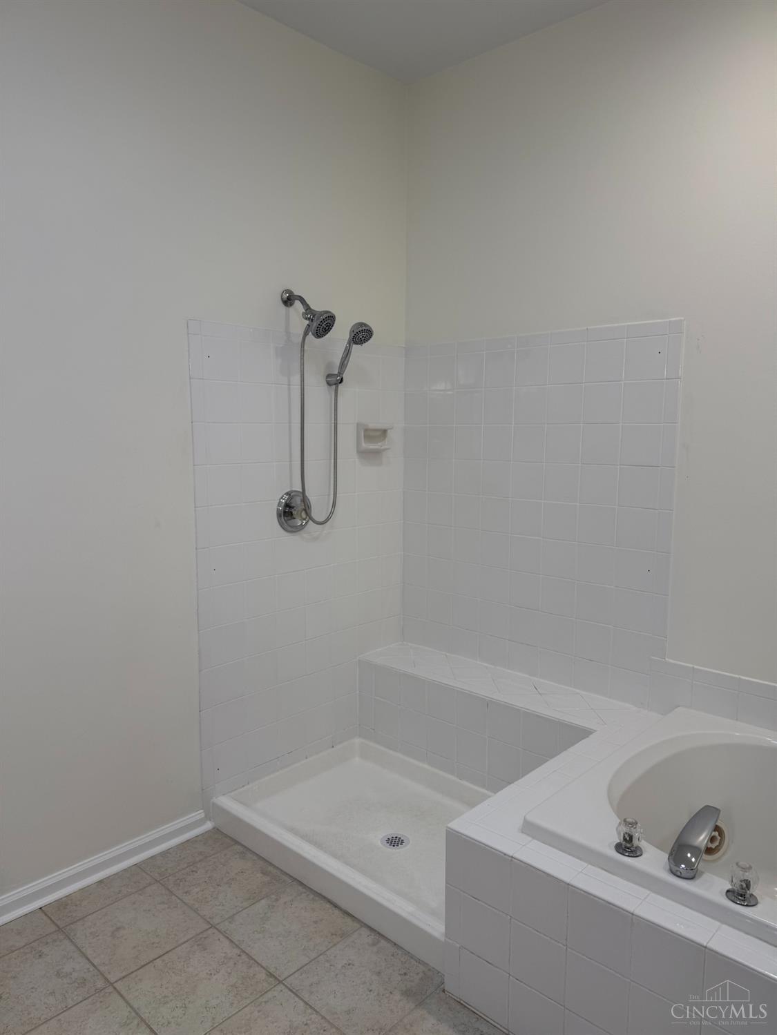 7516 Blue Fox Run, West Chester, OH, 45069 — photo 34