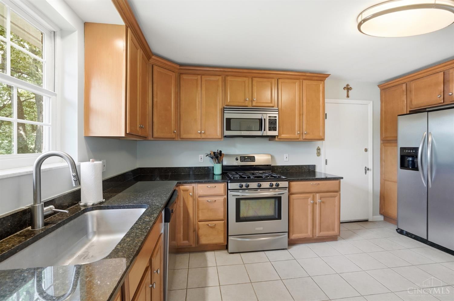 3201 Grischy Lane, Cincinnati, OH, 45208 — photo 12