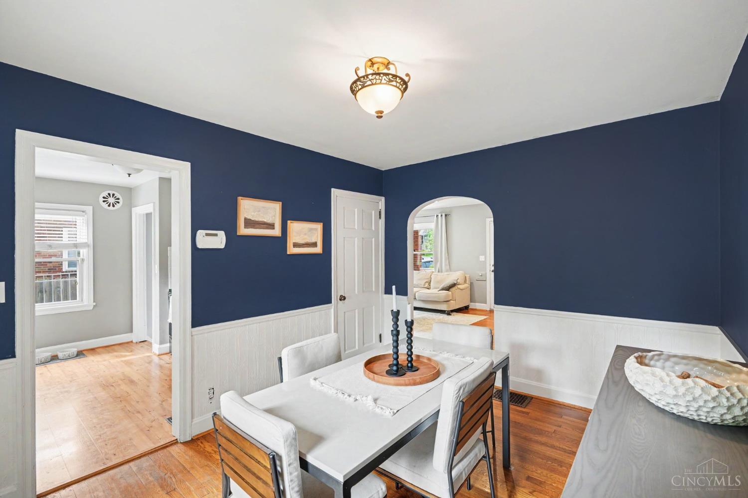 6301 Cambridge Avenue, Cincinnati, OH, 45230