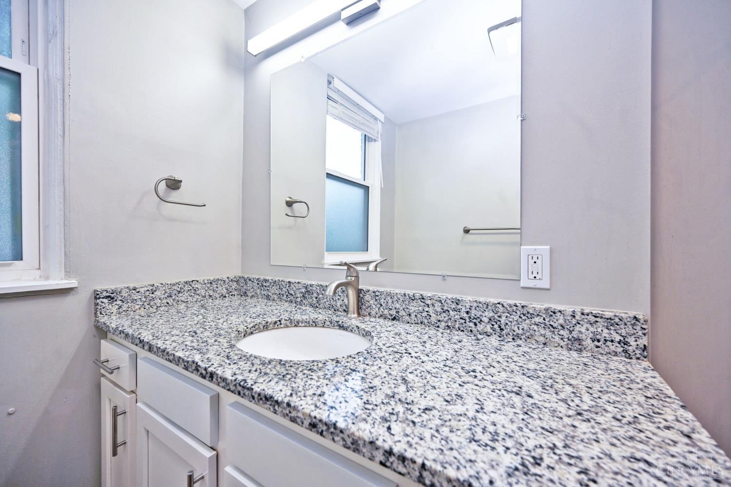 2709 Griffiths Avenue, Cincinnati, OH, 45208 — photo 25