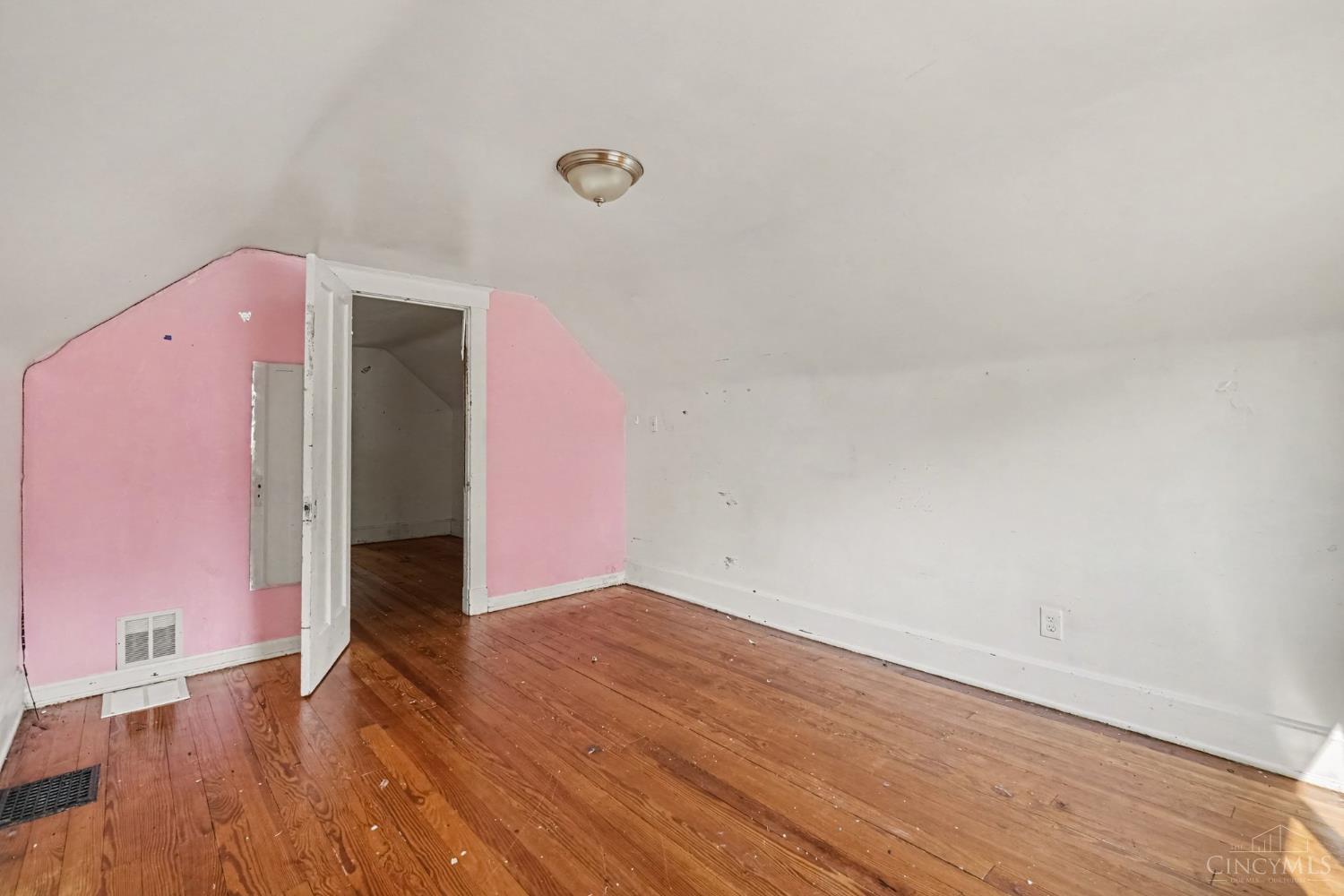 4112 Vinedale Avenue, Cincinnati, OH, 45205 — photo 13