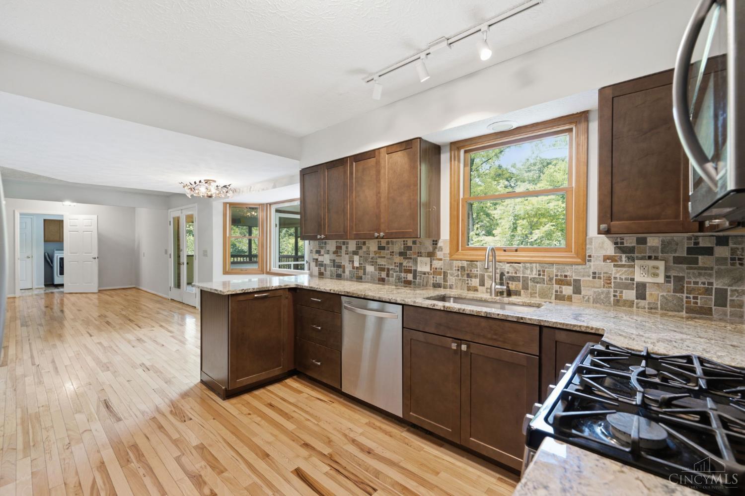 3rd image of 9667 Timbermill Ct, Springfield Twp., OH 45231 | MLS# 1889782