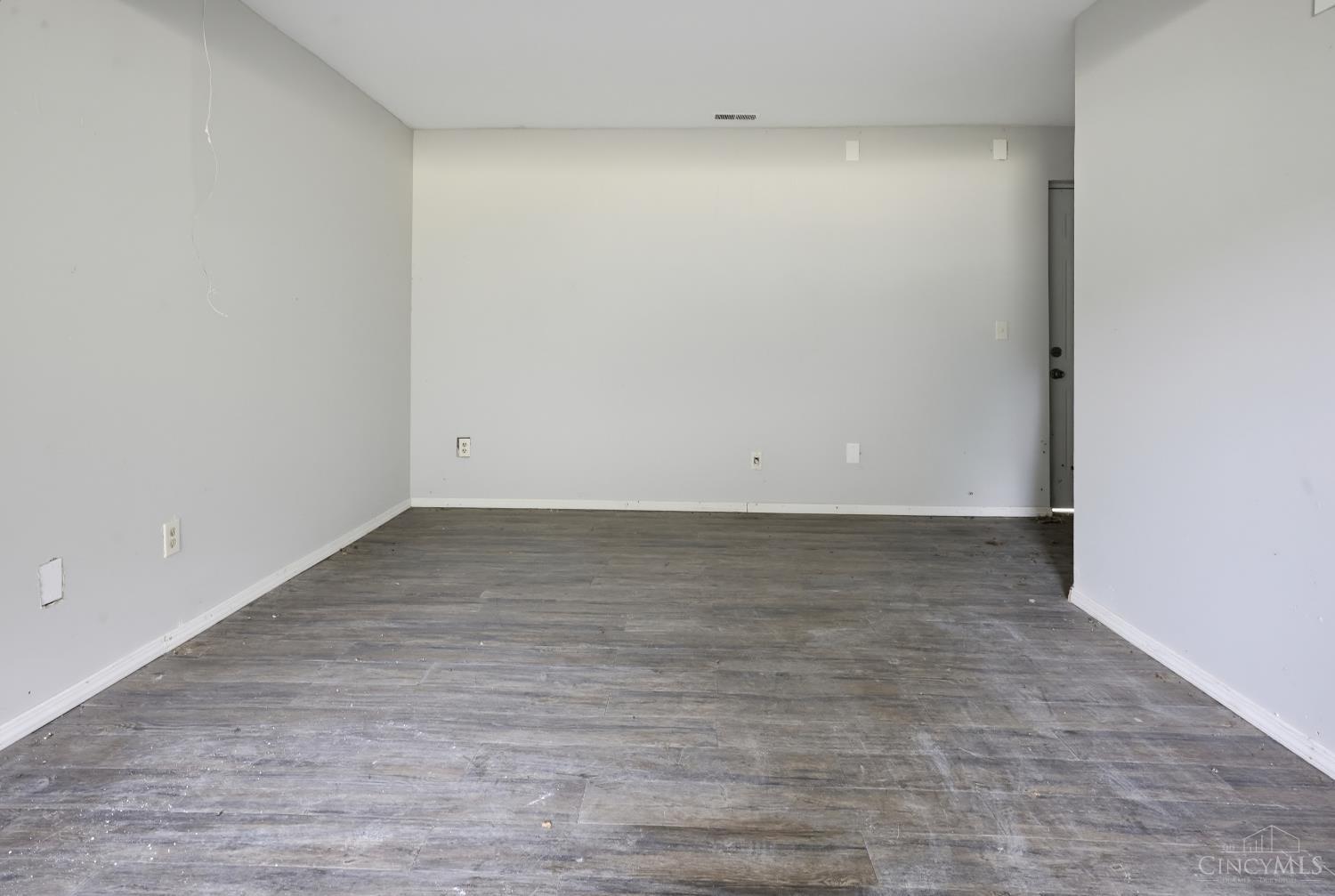 2nd image of 3404 Ninann Ct, Cincinnati, OH 45211