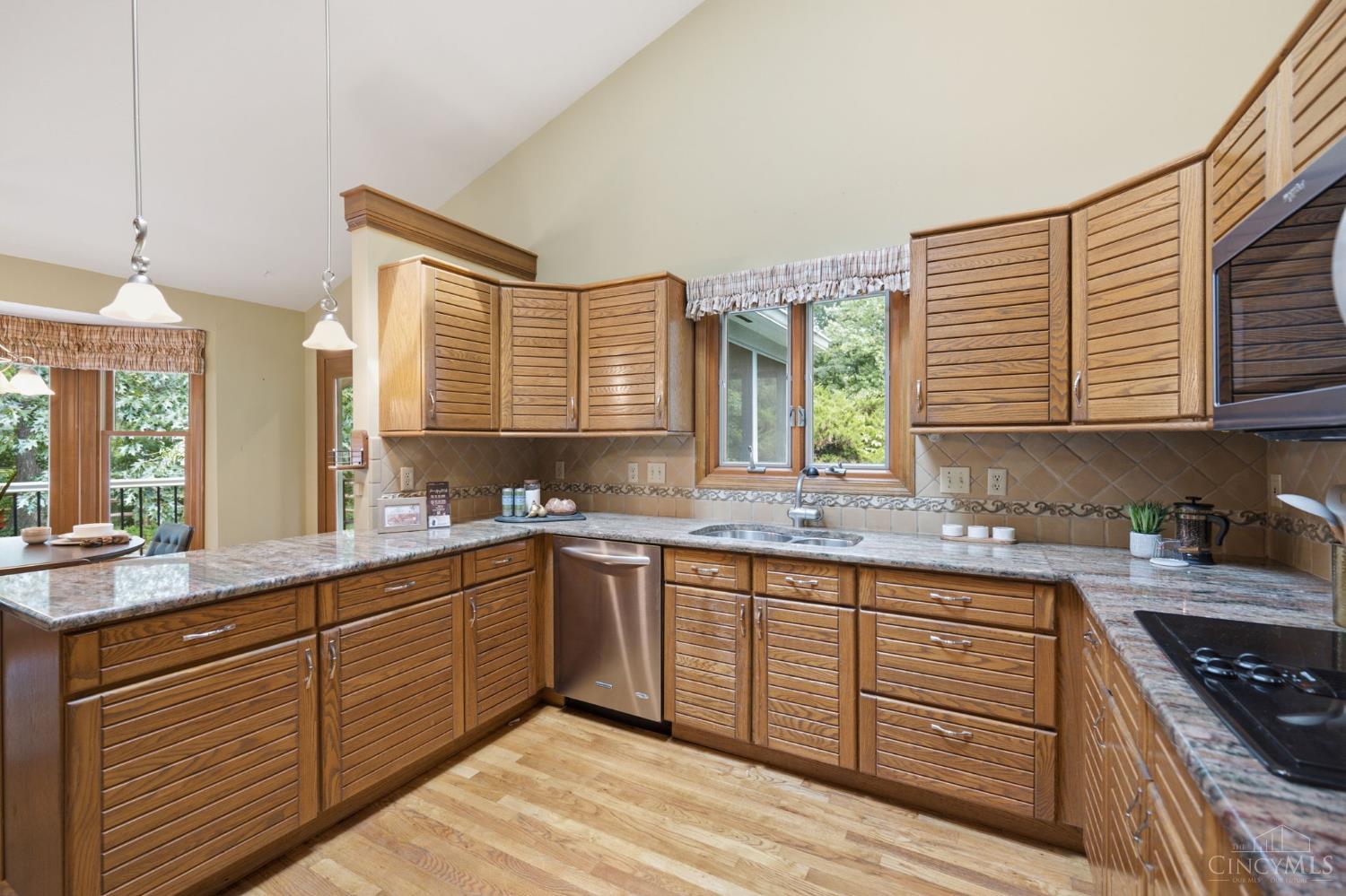 9450 Kemper Grove Lane, Symmes Twp, OH, 45140 — photo 28