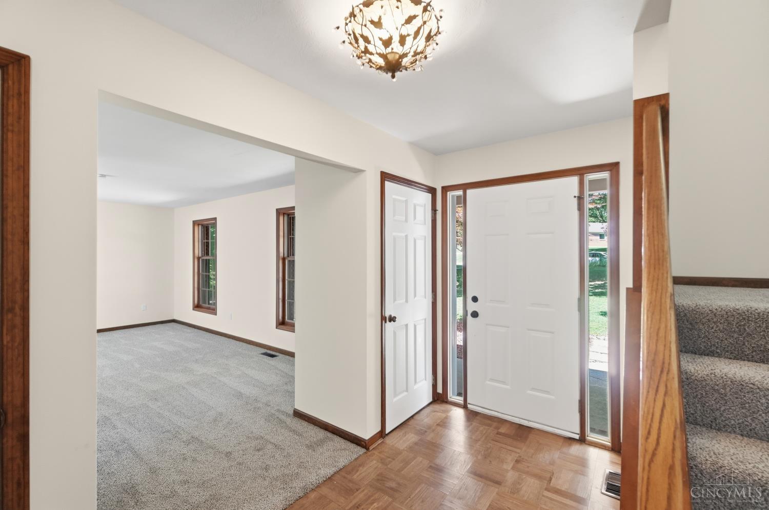 2043 Greenpine Drive, Springfield Twp., OH, 45231 — photo 7