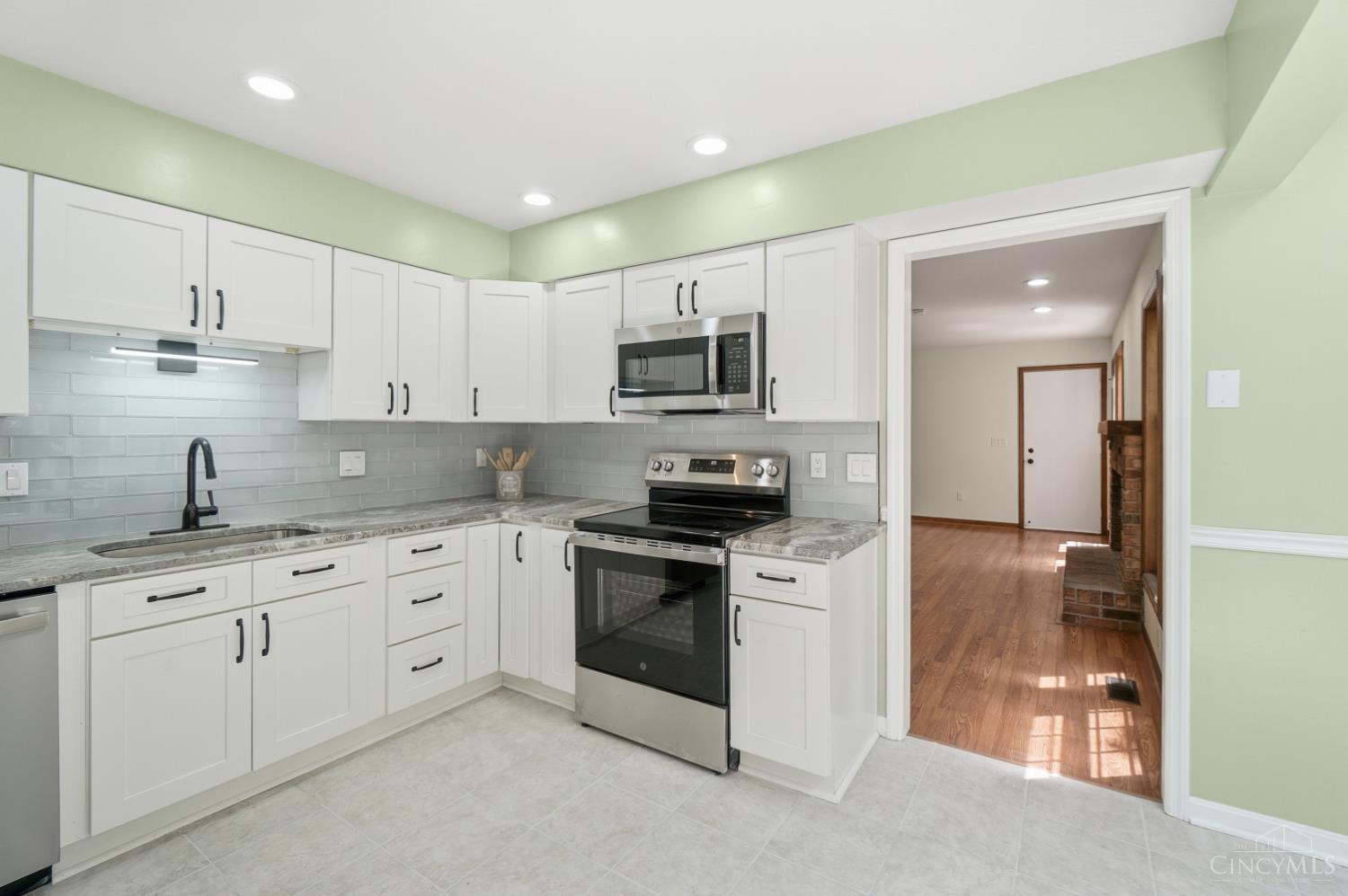 2043 Greenpine Drive, Springfield Twp., OH, 45231 — photo 14