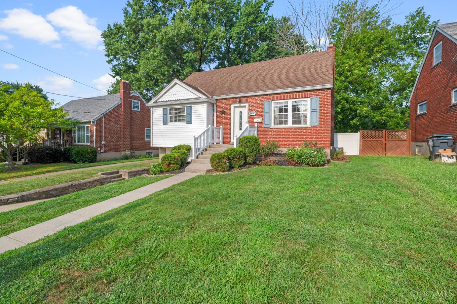 34th image of 3689 Moonridge Dr, Green Twp, OH 45248 | MLS# 1889967