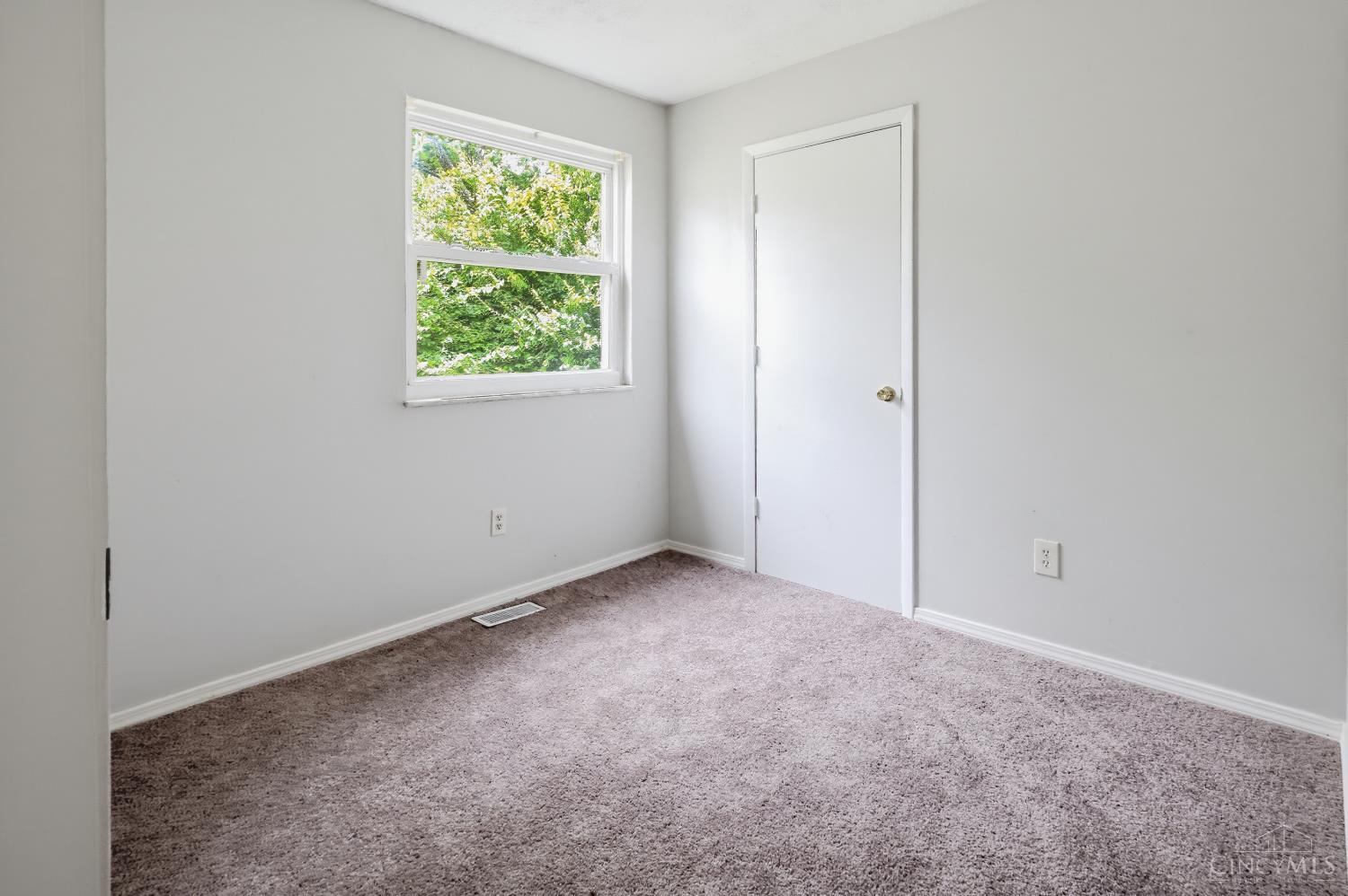 8th image of 3404 Ninann Ct, Cincinnati, OH 45211 | MLS# 1888164