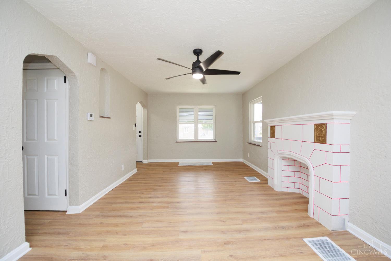 5th image of 3952 Race Rd, Green Twp, OH 45211 | MLS# 1890200