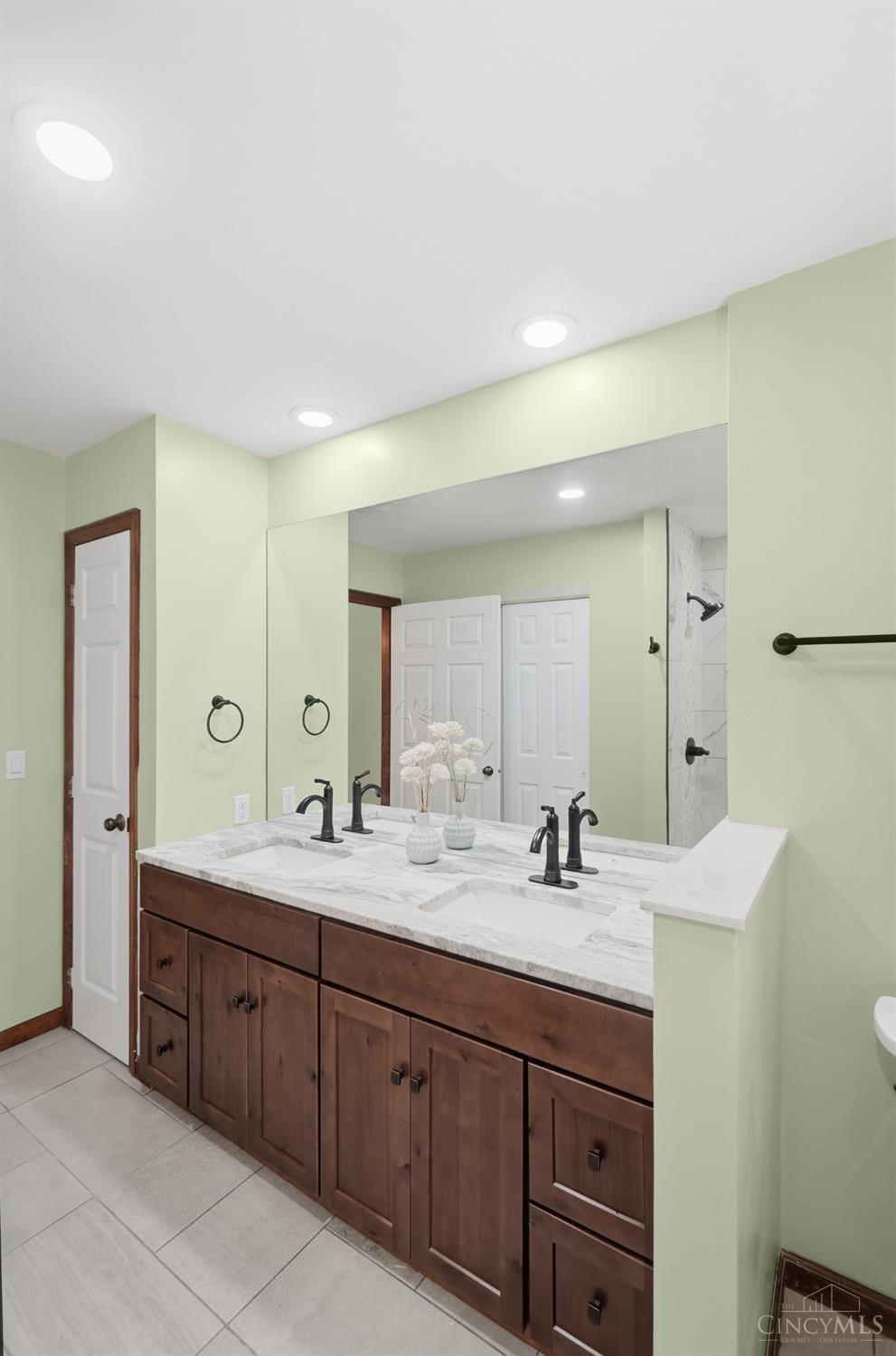 2043 Greenpine Drive, Springfield Twp., OH, 45231 — photo 41