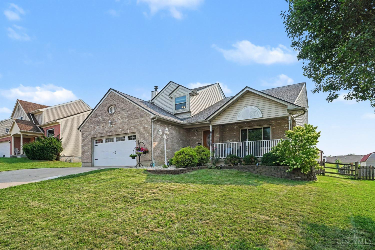 Photo 2 of Single family home for sale at 2004 Crest Rd, Forest Park, OH 45240 | MLS# 1889924 | Listing updated on 2026-09-17