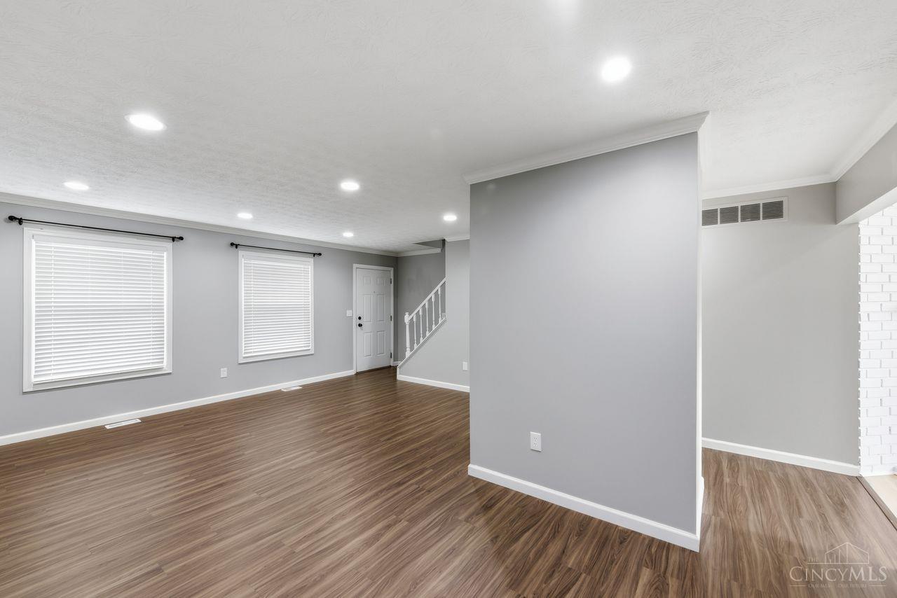 124 Chapel Hill Drive, Fairfield, OH, 45014 — photo 6