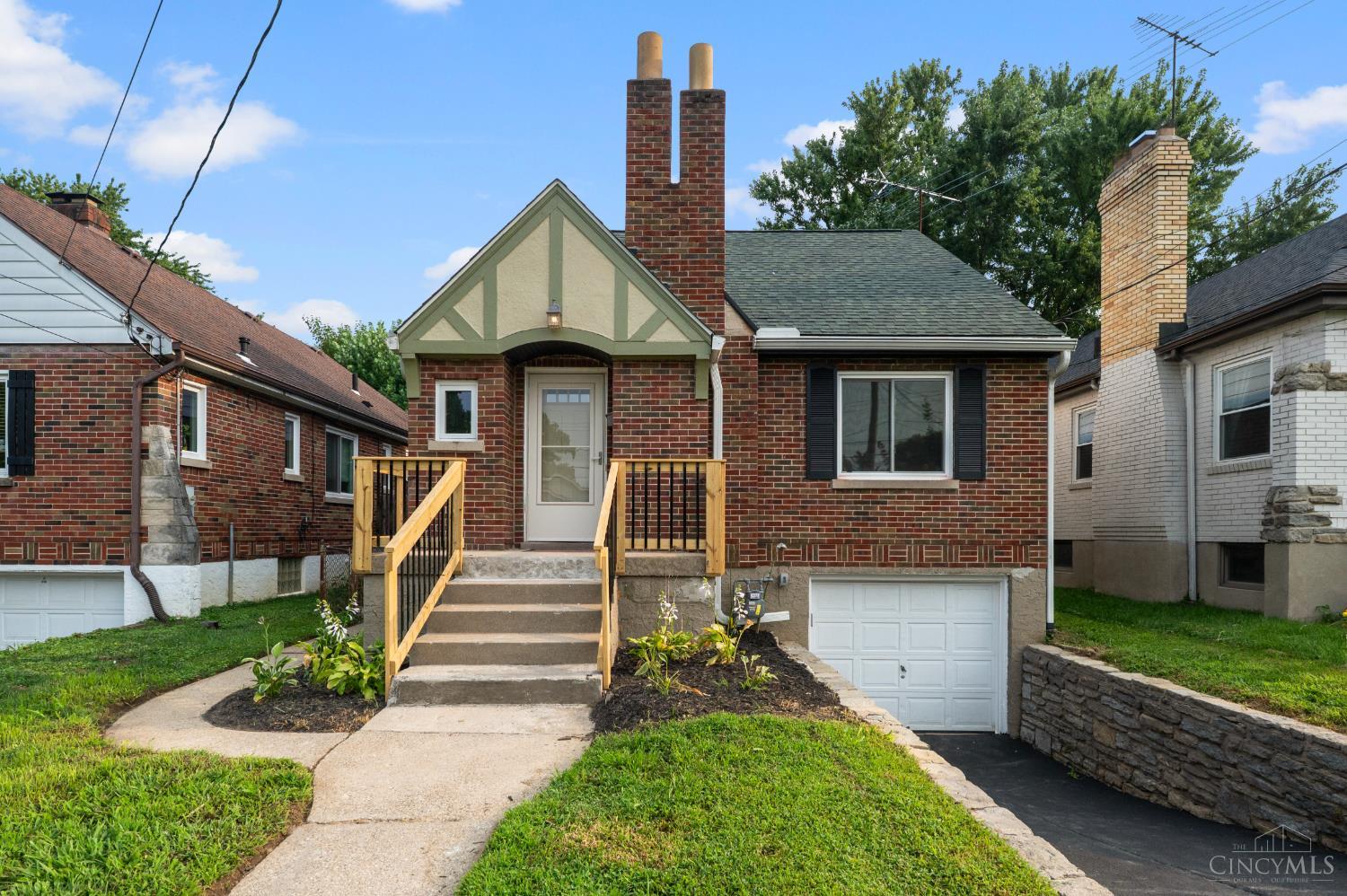 1st image of 6838 Roe St, Columbia Twp, OH 45227 | MLS# 1890057