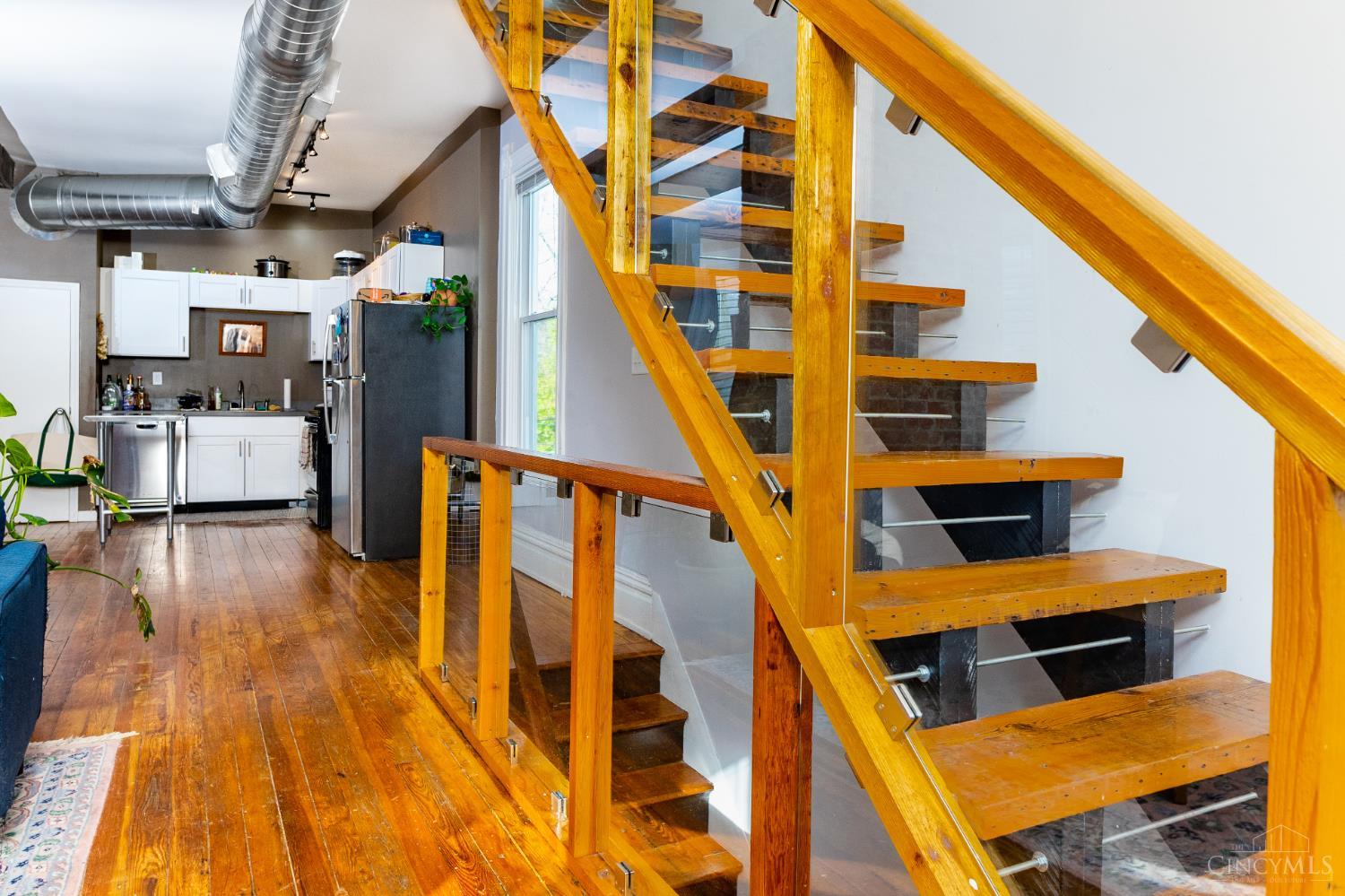 3rd image of 3020 Hackberry St, Cincinnati, OH 45206 | MLS# 1890136