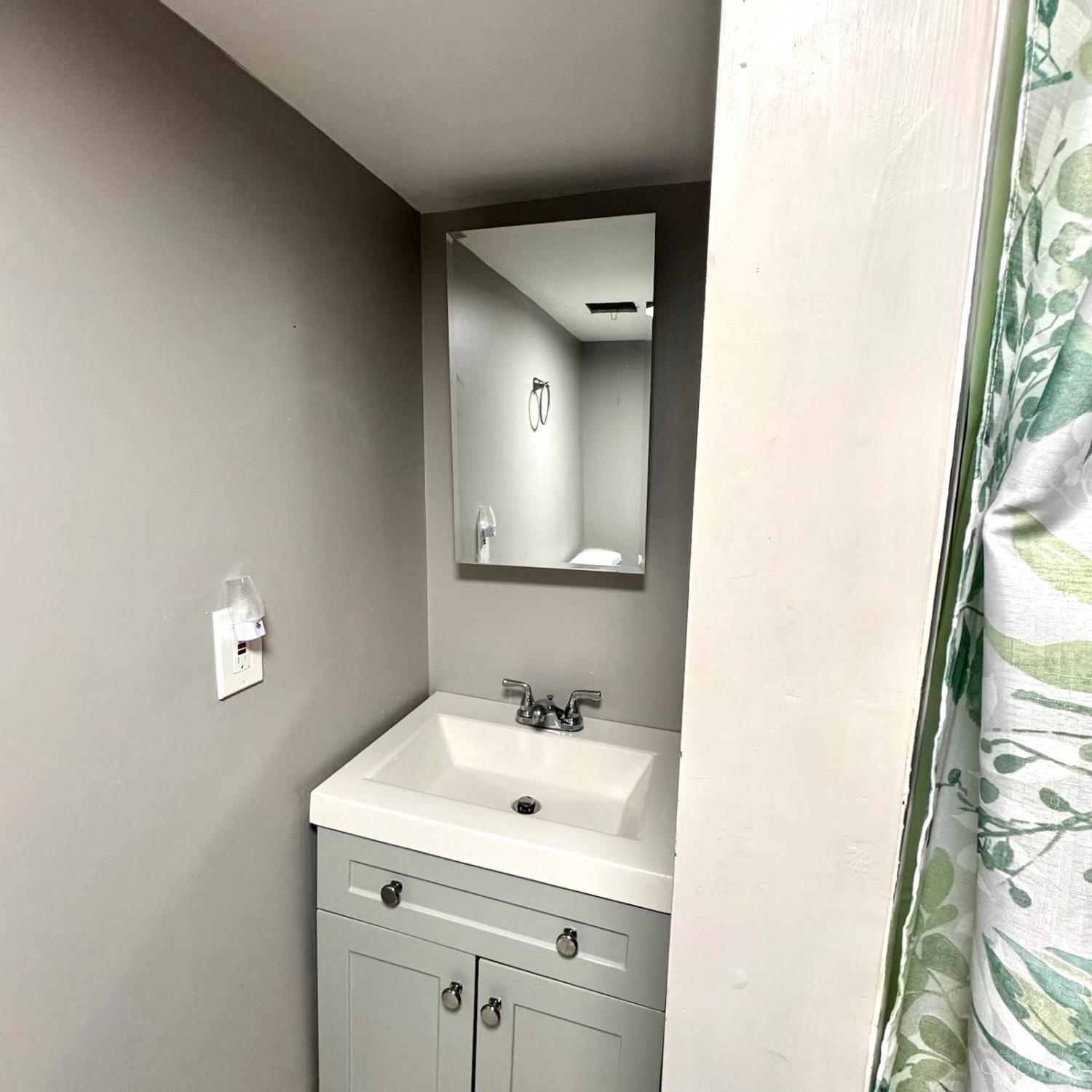 461 Warner Street, Cincinnati, OH, 45219 — photo 24