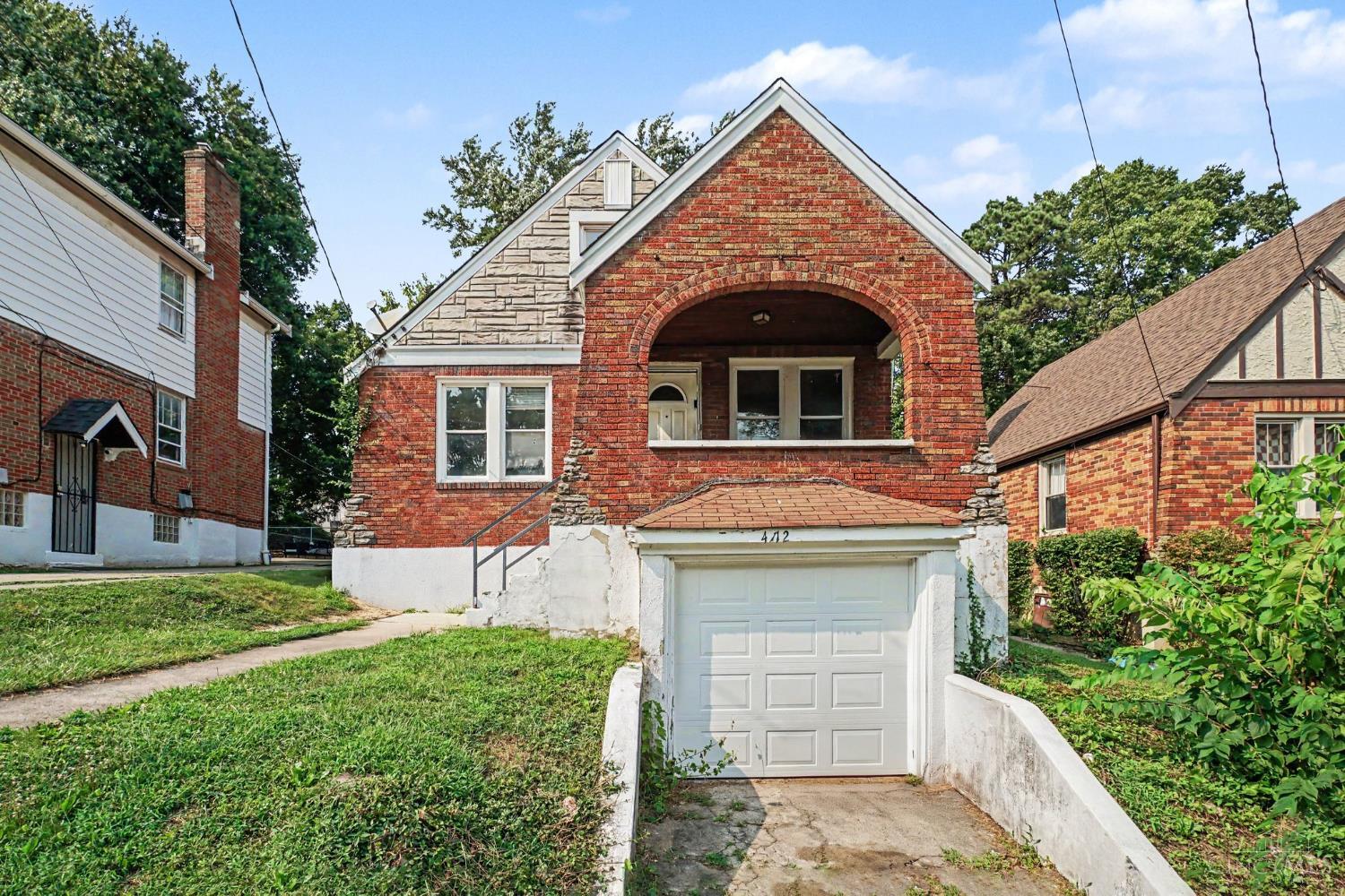 1st image of 4112 Vinedale Ave, Cincinnati, OH 45205 | MLS# 1889564