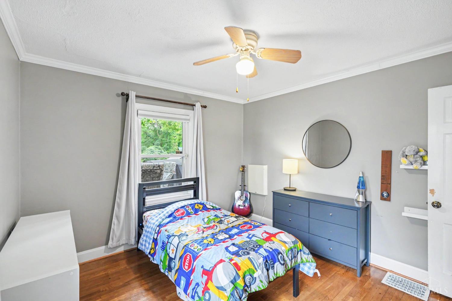 6301 Cambridge Avenue, Cincinnati, OH, 45230