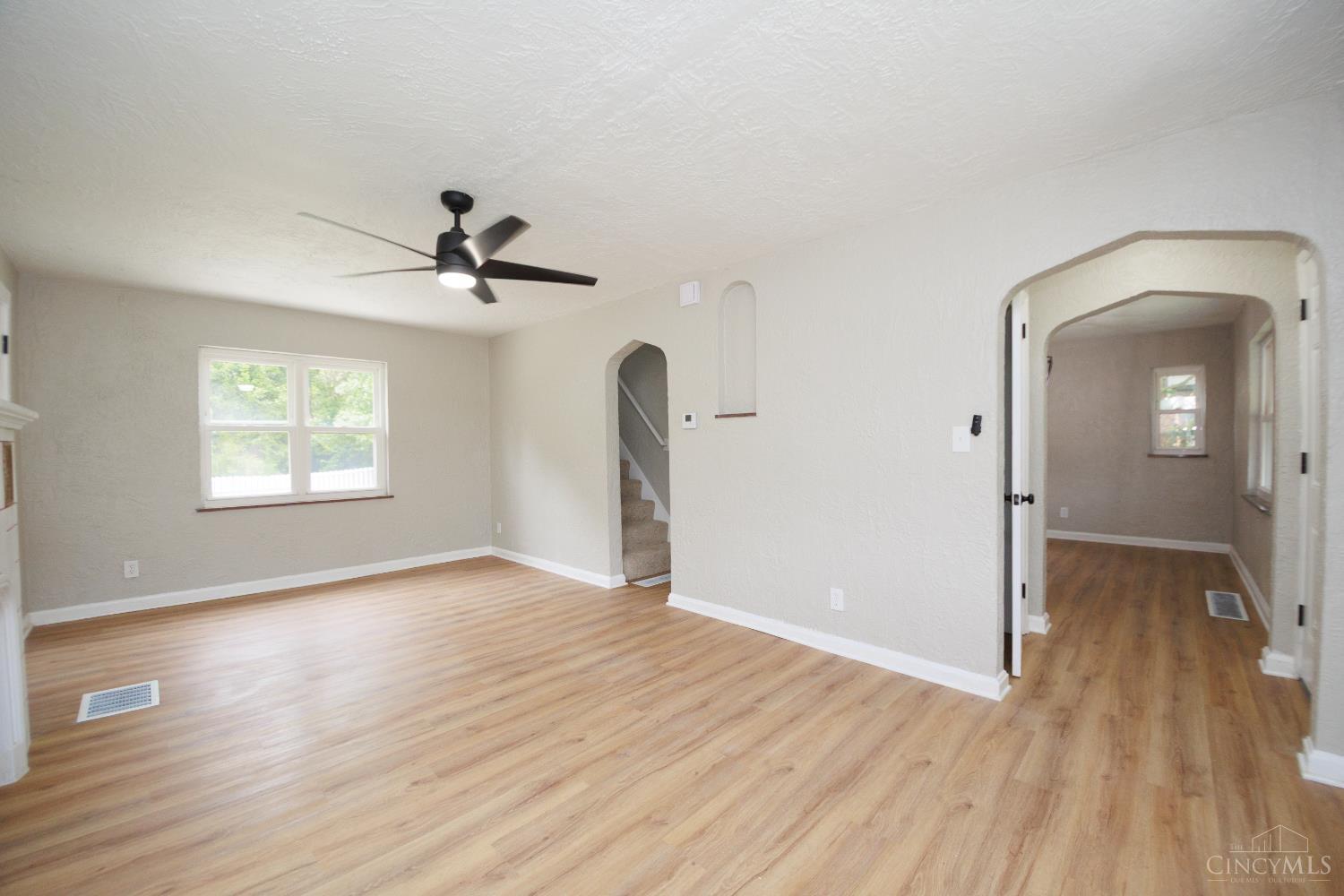 3rd image of 3952 Race Rd, Green Twp, OH 45211 | MLS# 1890200