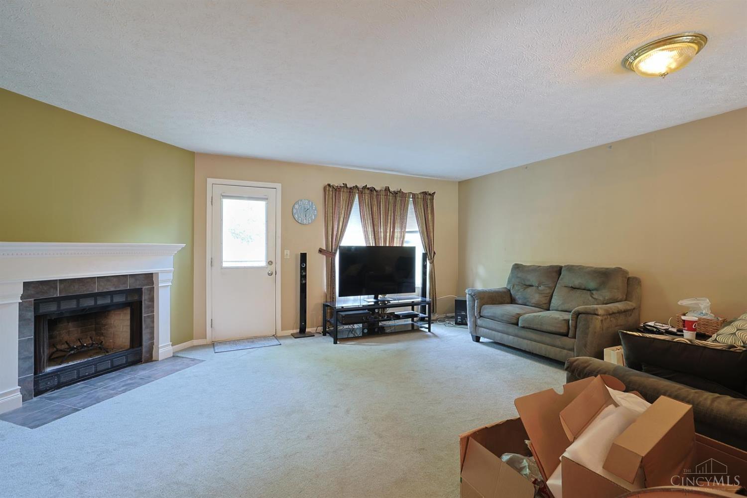 3rd image of 1582 Gelhot Dr, Fairfield, OH 45014