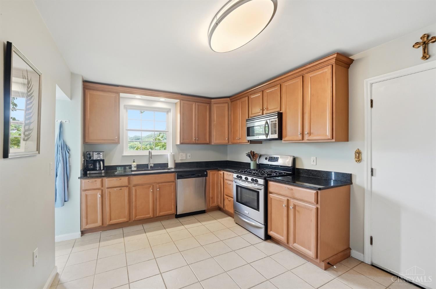 3201 Grischy Lane, Cincinnati, OH, 45208 — photo 11