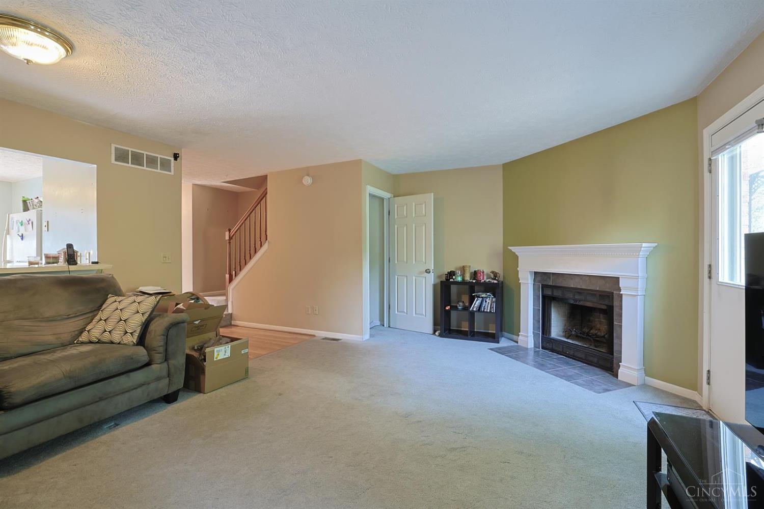 4th image of 1582 Gelhot Dr, Fairfield, OH 45014