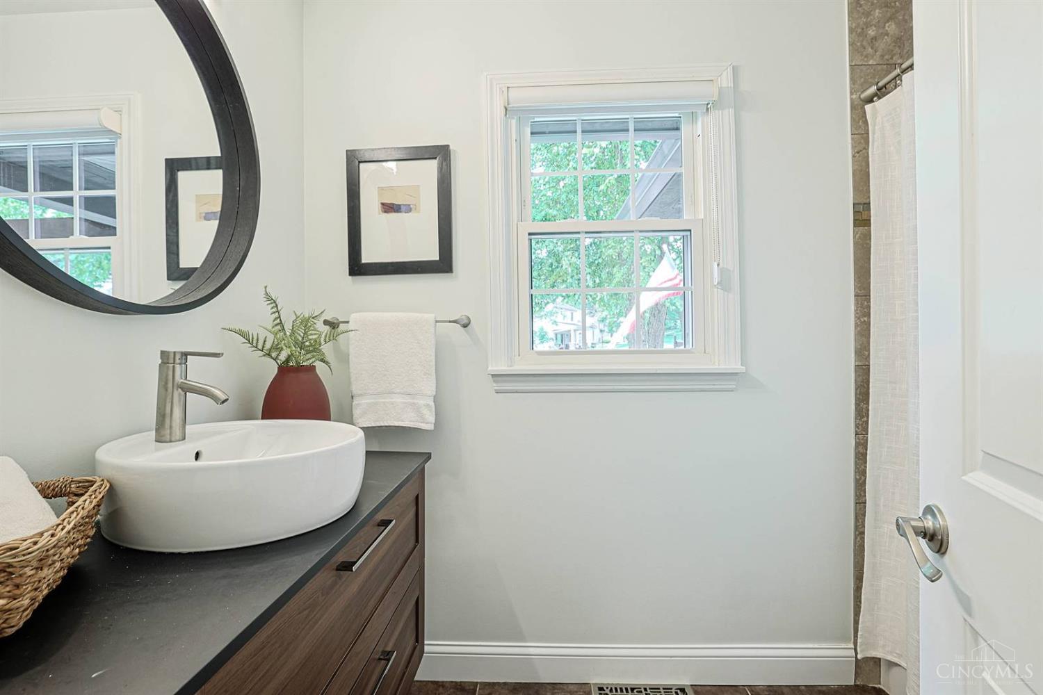 8702 Appleknoll Lane, Sycamore Twp, OH, 45236 — photo 33