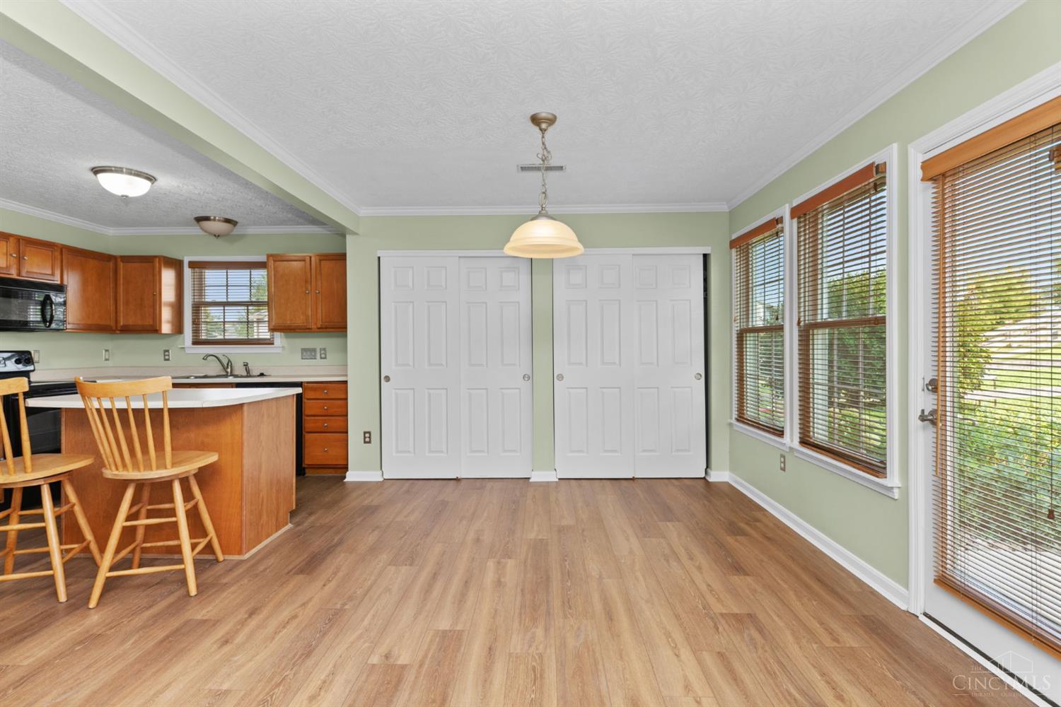 102 Lights Pointe Court, Ohio Twp, OH, 45157 — photo 10