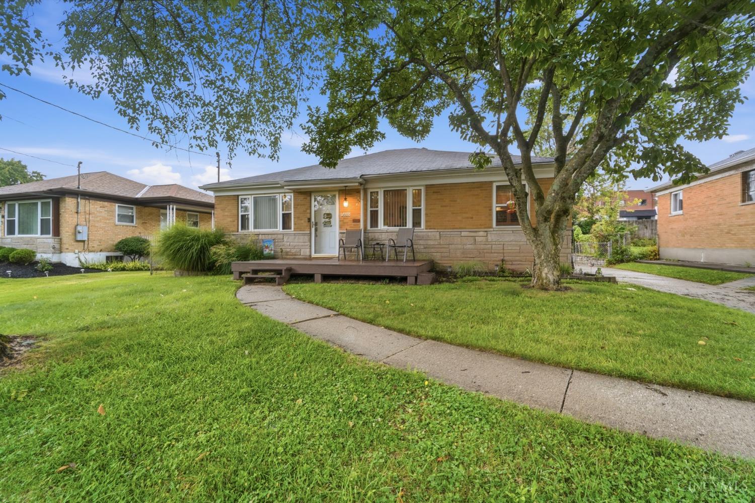 1st image of 5889 Willow Oak Ln, Green Twp, OH 45239 | MLS# 1889099