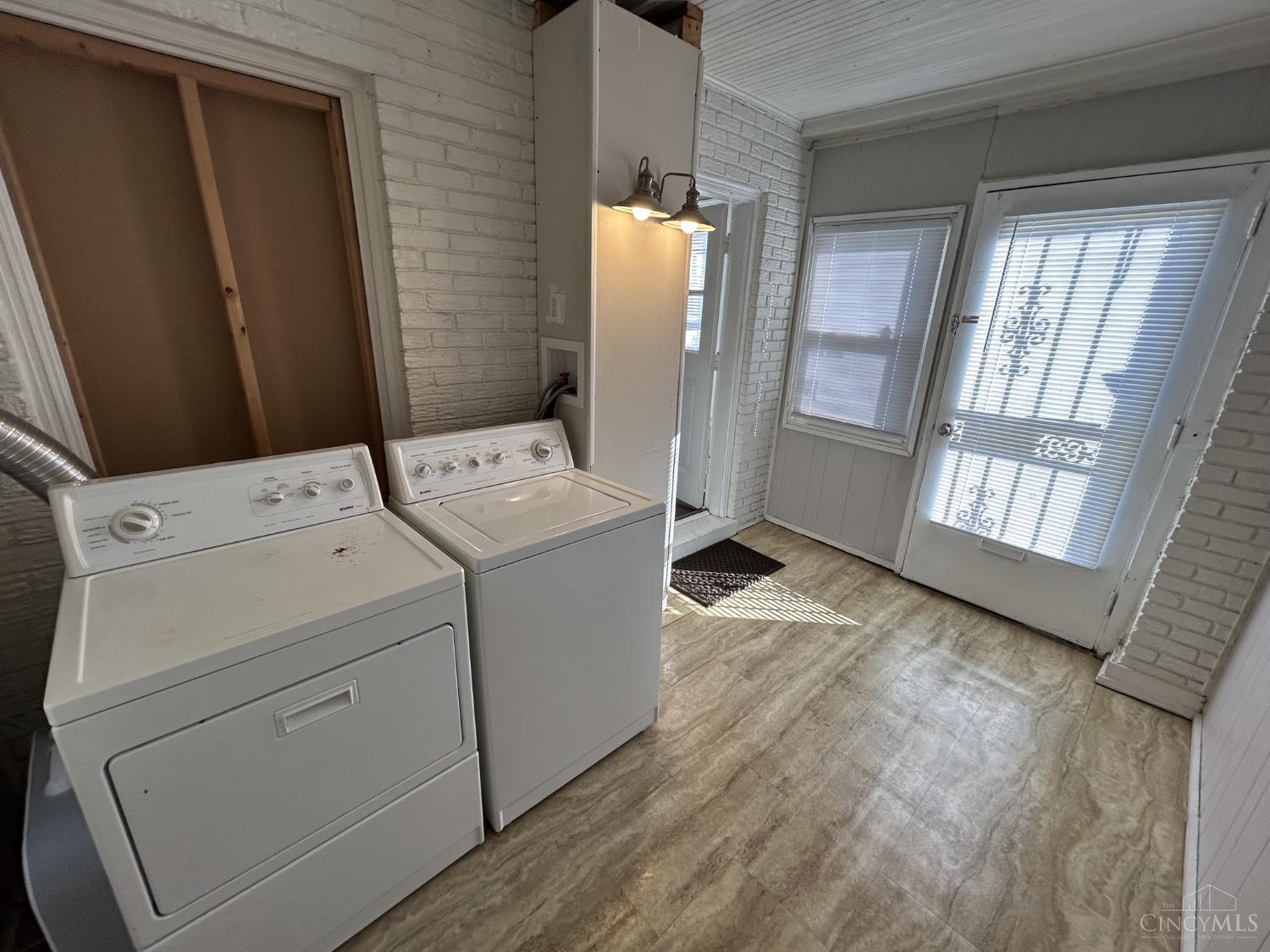 1802 Lawn Avenue, Cincinnati, OH, 45237 — photo 16