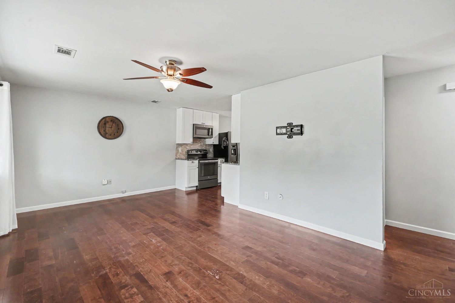 996 Seminole Trail