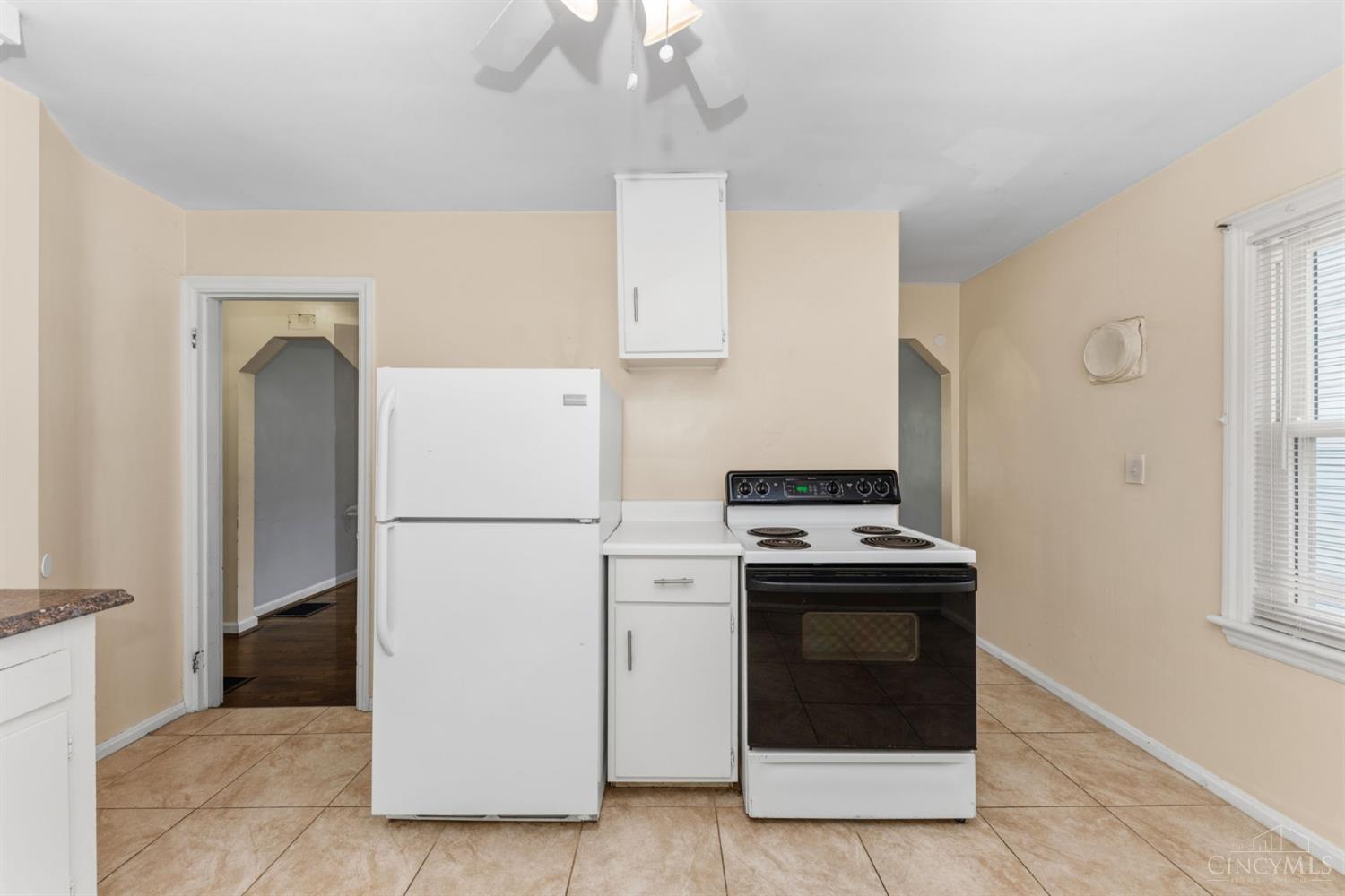 1742 Ashbrook Drive, Cincinnati, OH, 45238 — photo 11