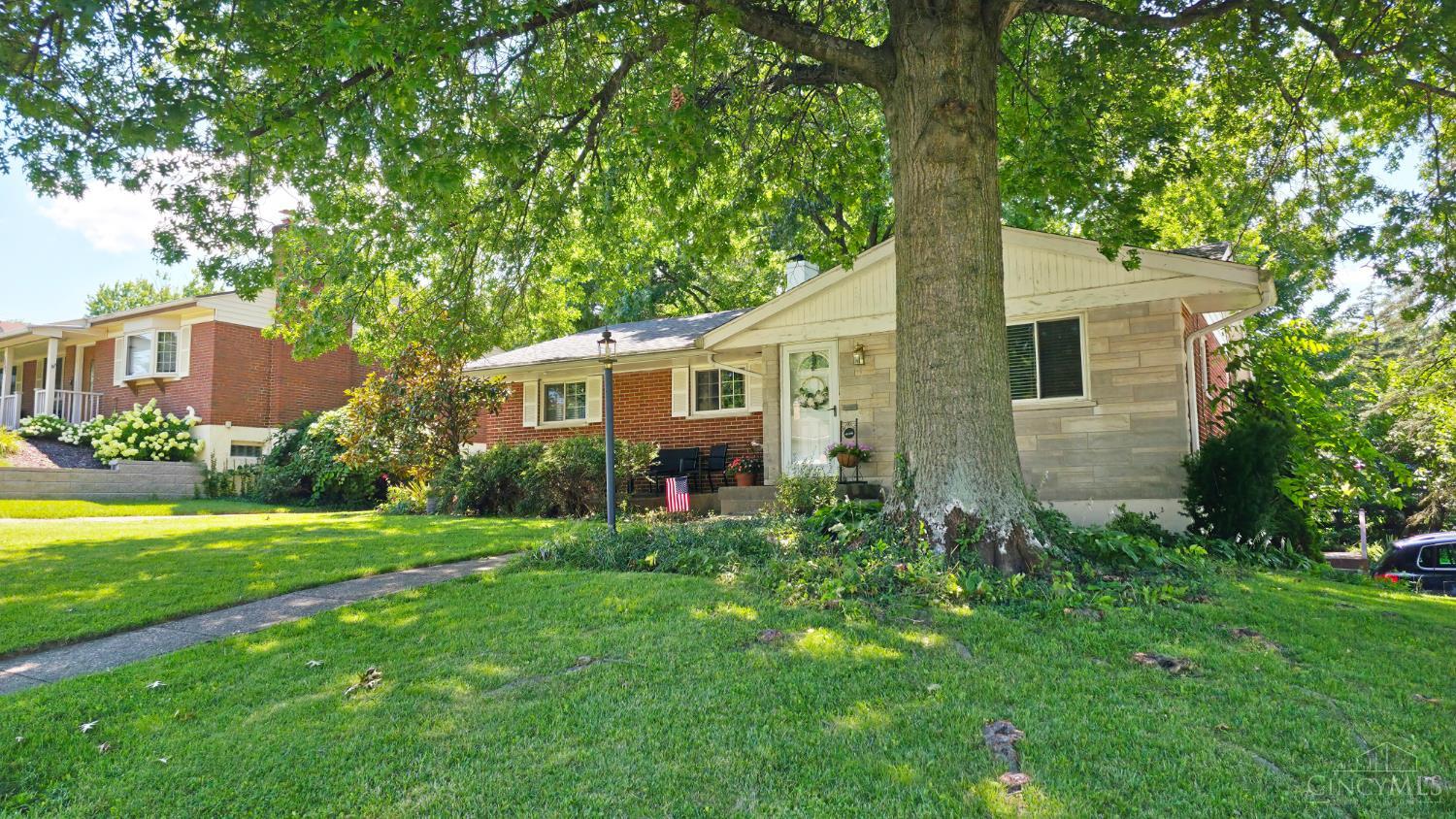 2nd image of 5615 Sprucewood Dr, Green Twp, OH 45239 | MLS# 1890253