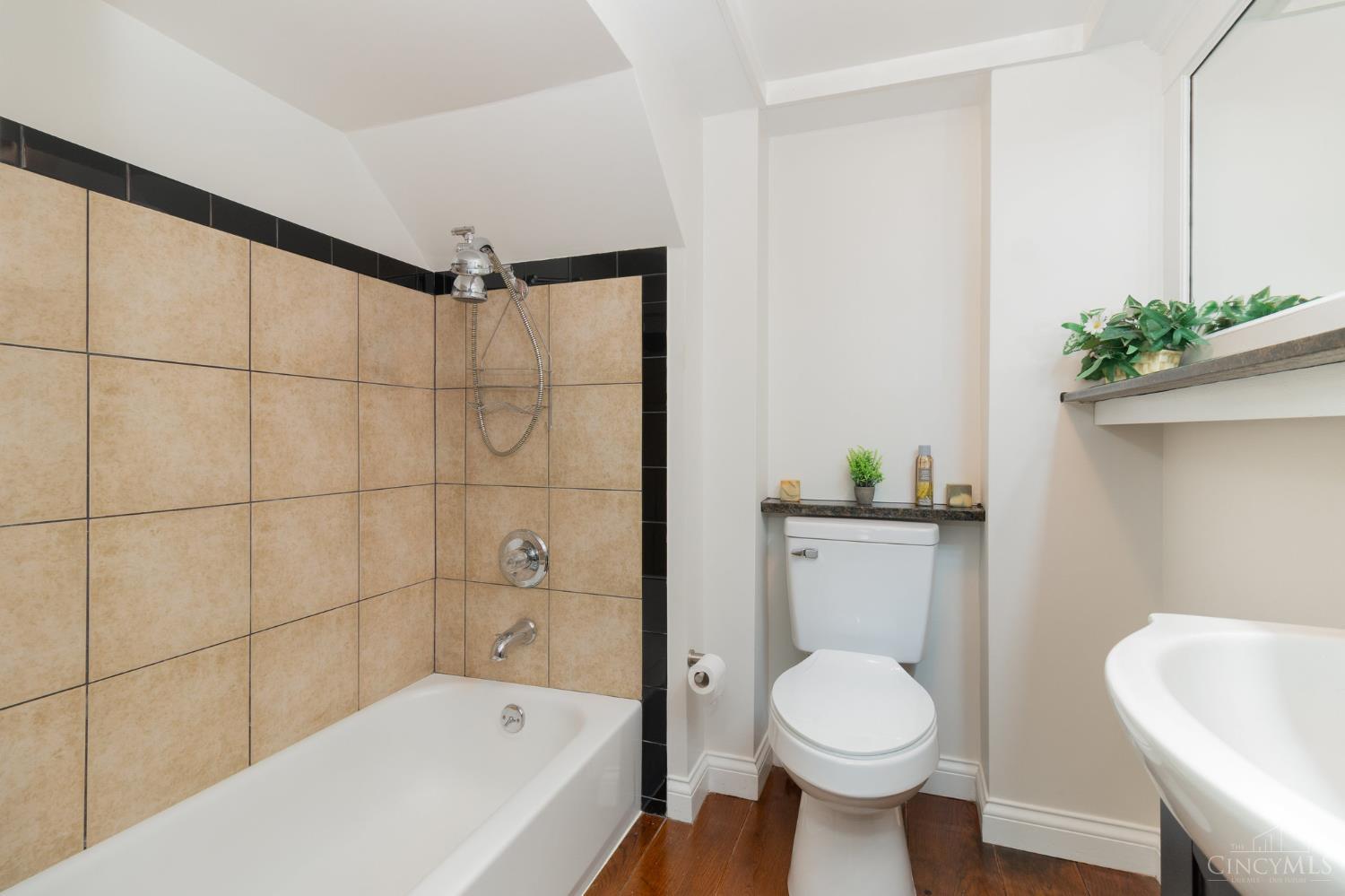 3903 Dumont Street, Cincinnati, OH, 45226 — photo 14
