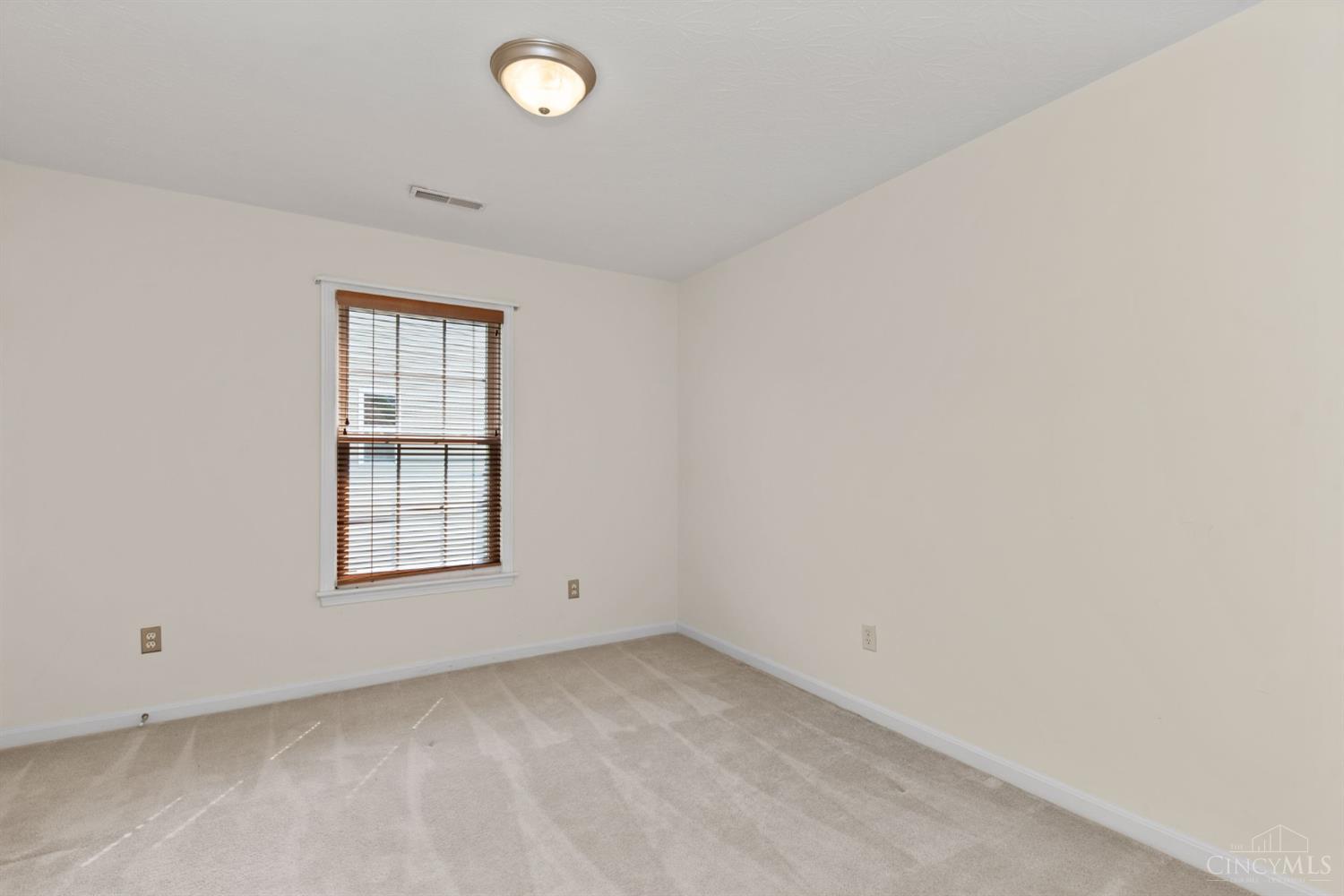 102 Lights Pointe Court, Ohio Twp, OH, 45157 — photo 23