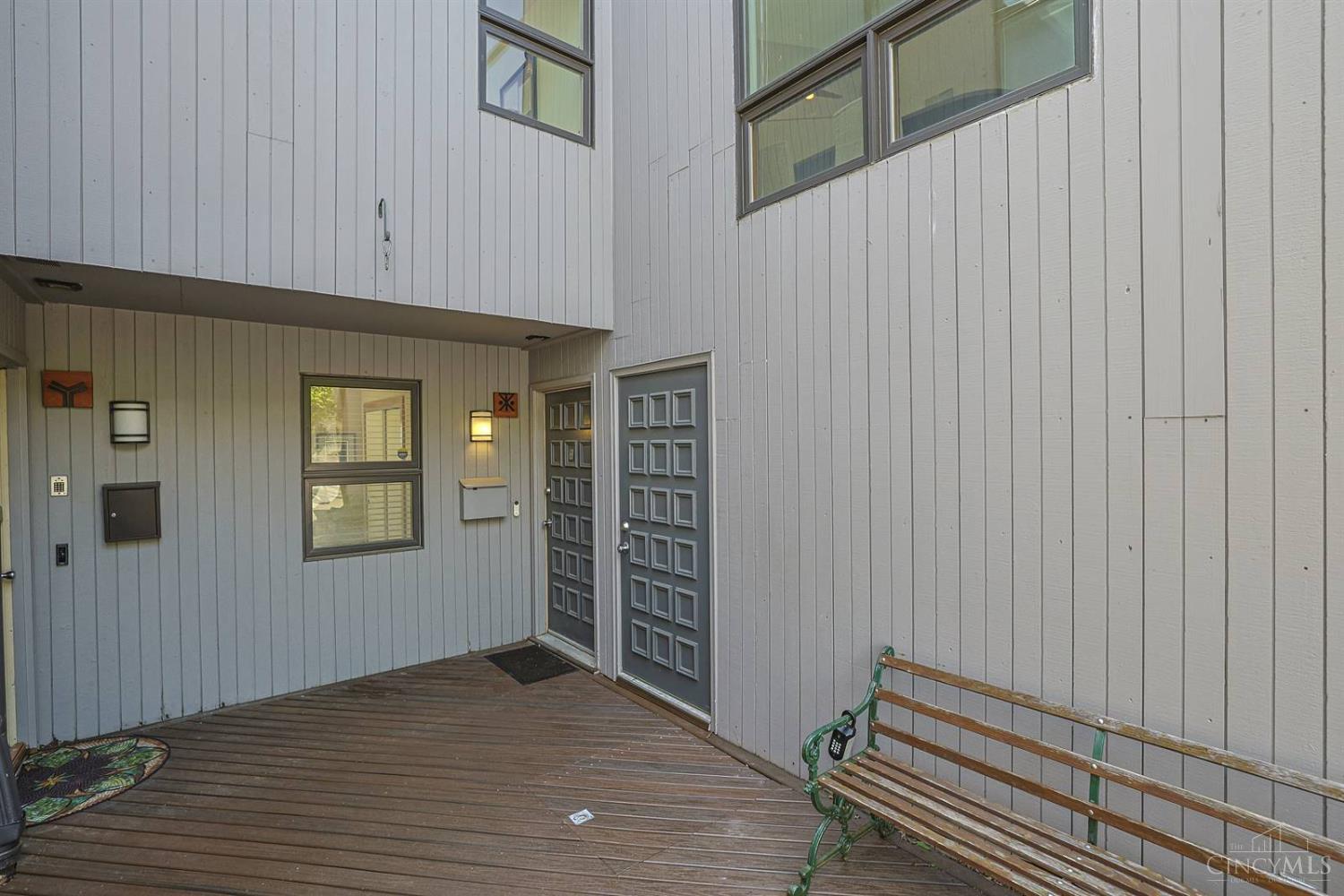 4th image of 1022 Hatch St, Cincinnati, OH 45202