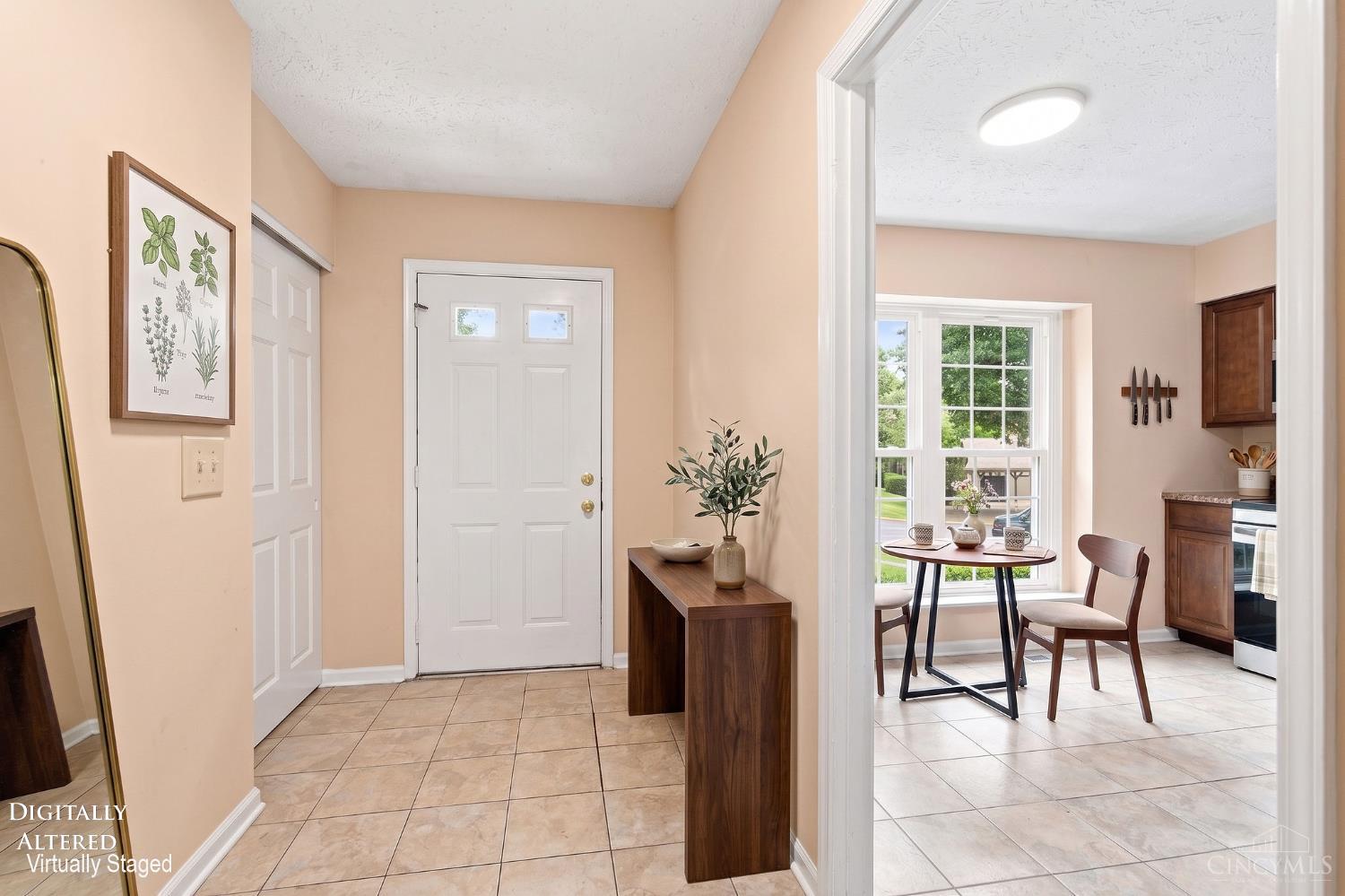 2nd image of 10935 Brookgreen Ct, Sycamore Twp, OH 45242 | MLS# 1890227