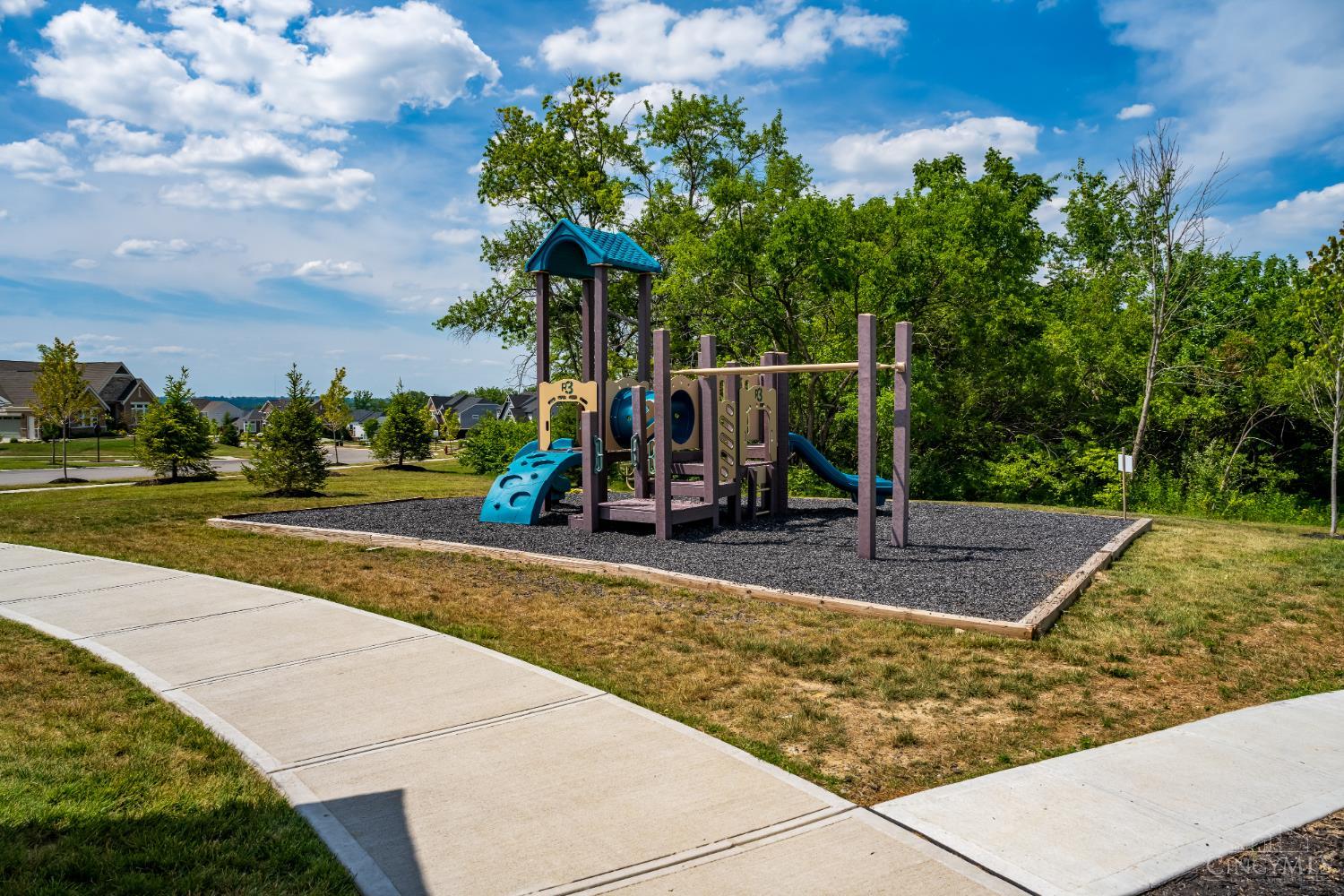 5th image of 3003 Cantata Ct, Franklin Twp, OH 45005 | MLS# 1890438