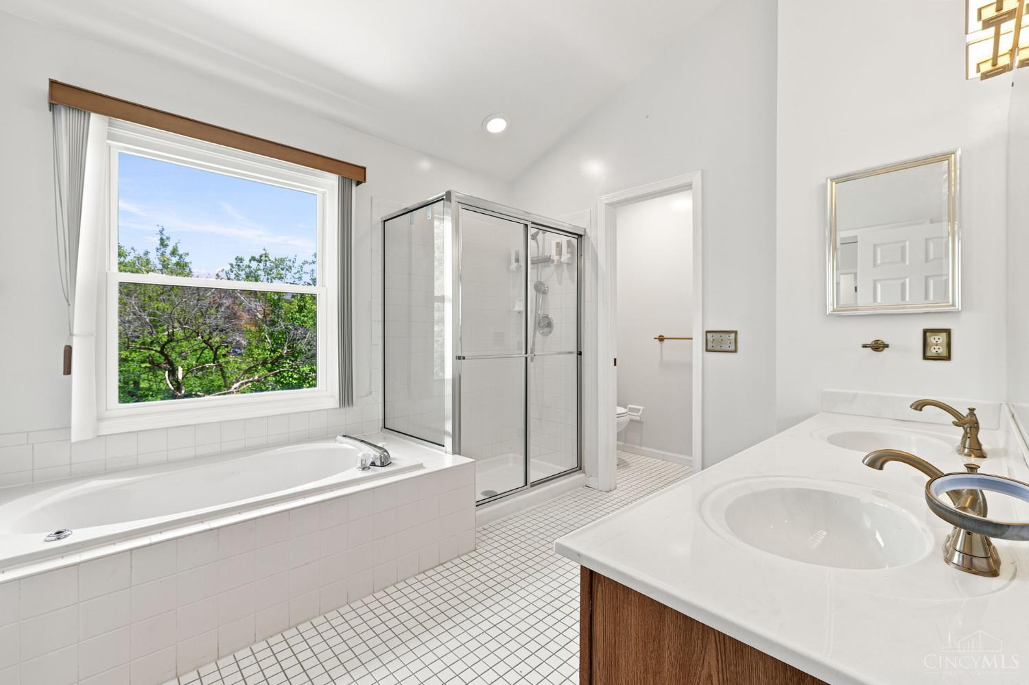 8042 Quail Meadow Lane, West Chester, OH, 45069 — photo 29