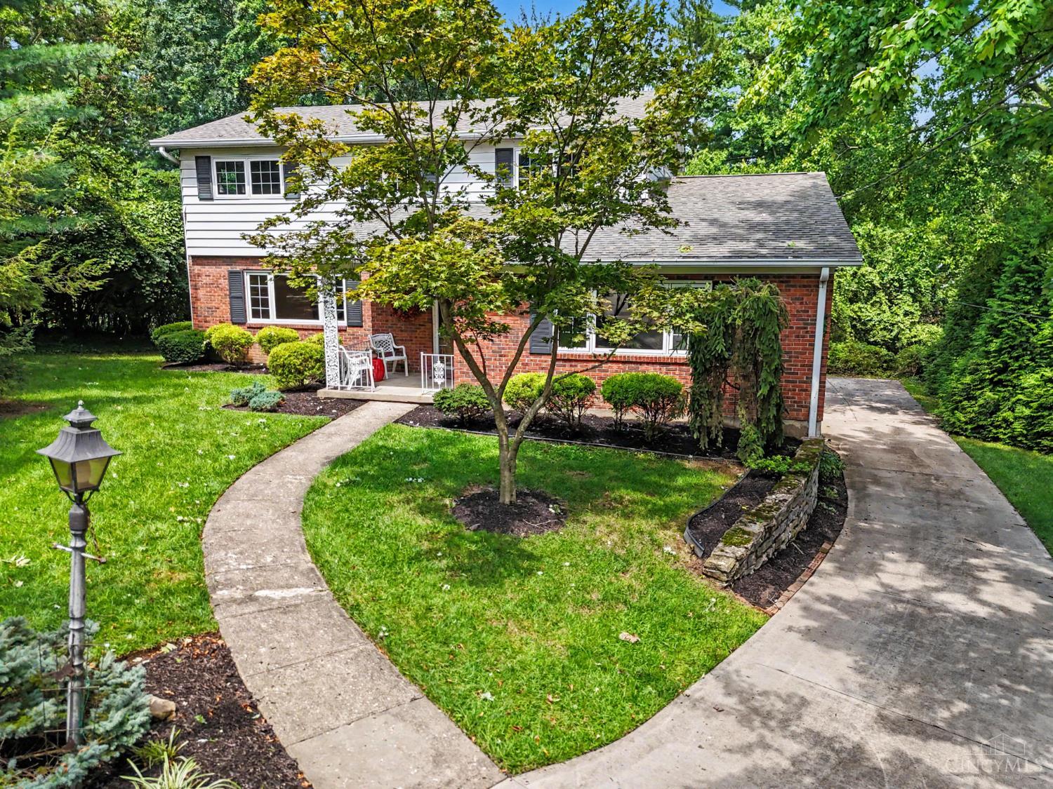 2nd image of 6581 Minnewaukan Dr, Madeira, OH 45243 | MLS# 1888890